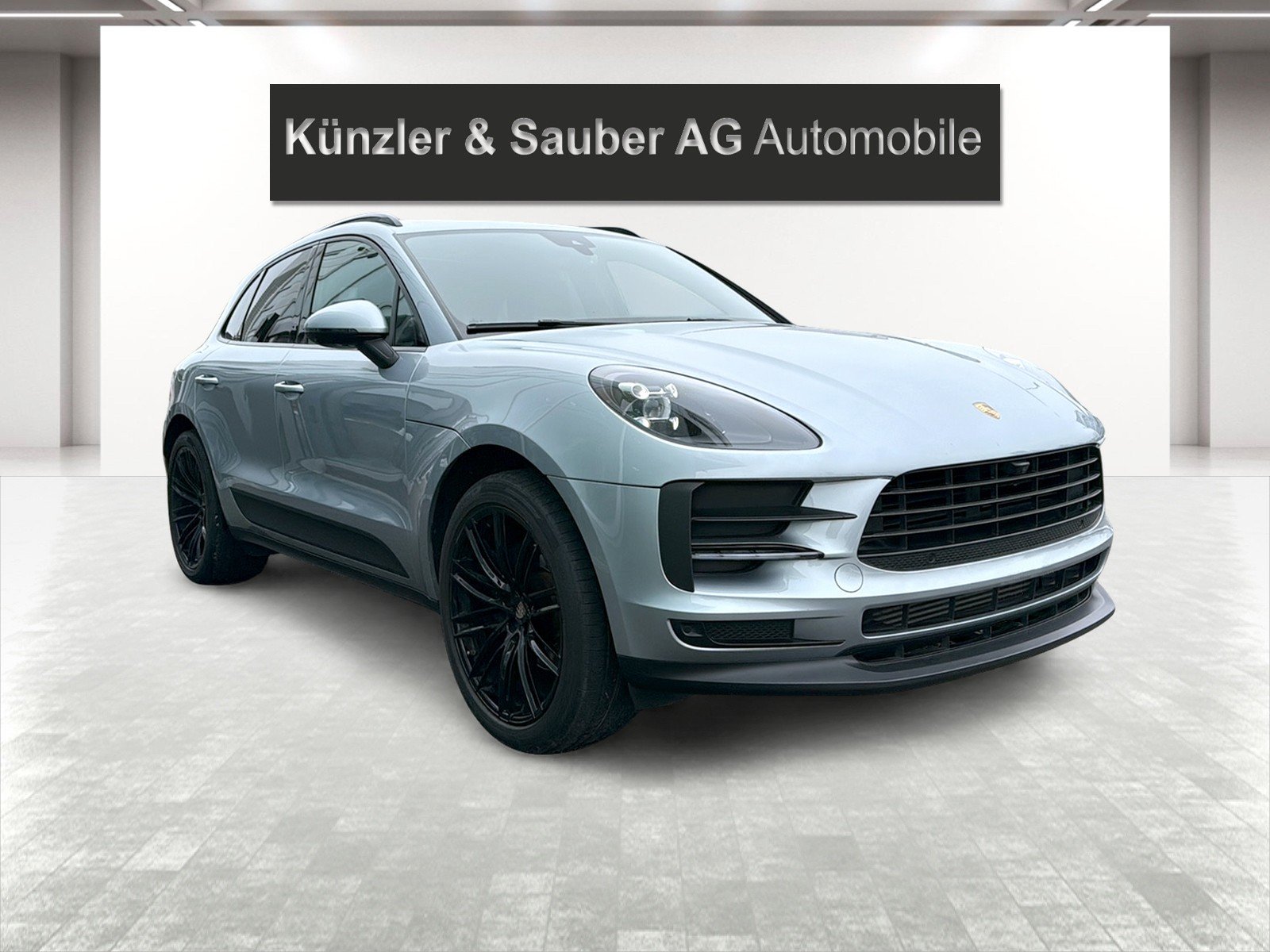 PORSCHE Macan PDK