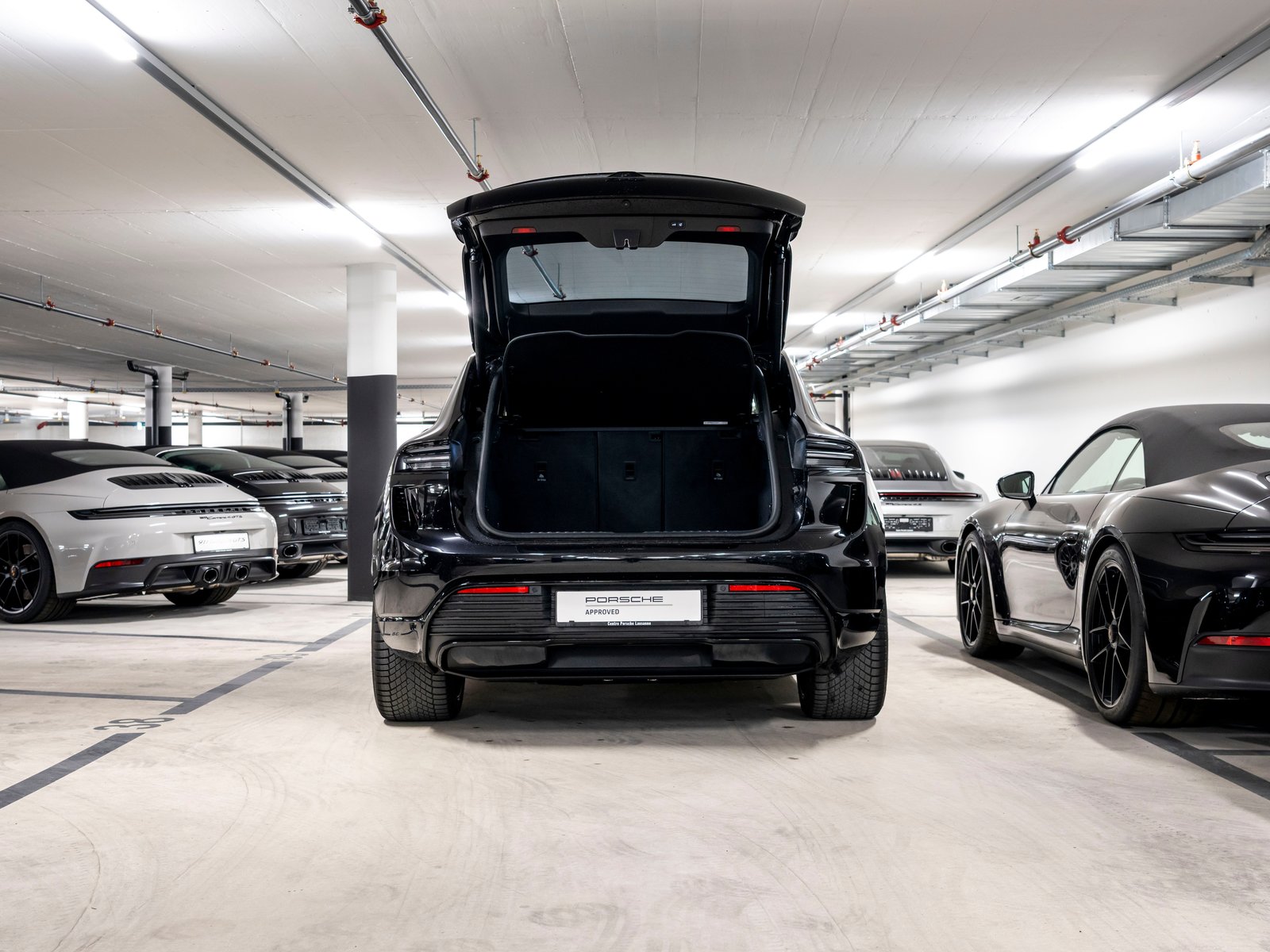 PORSCHE Macan Turbo 100kWh, Electric, Second hand / Used, Automatic - 6