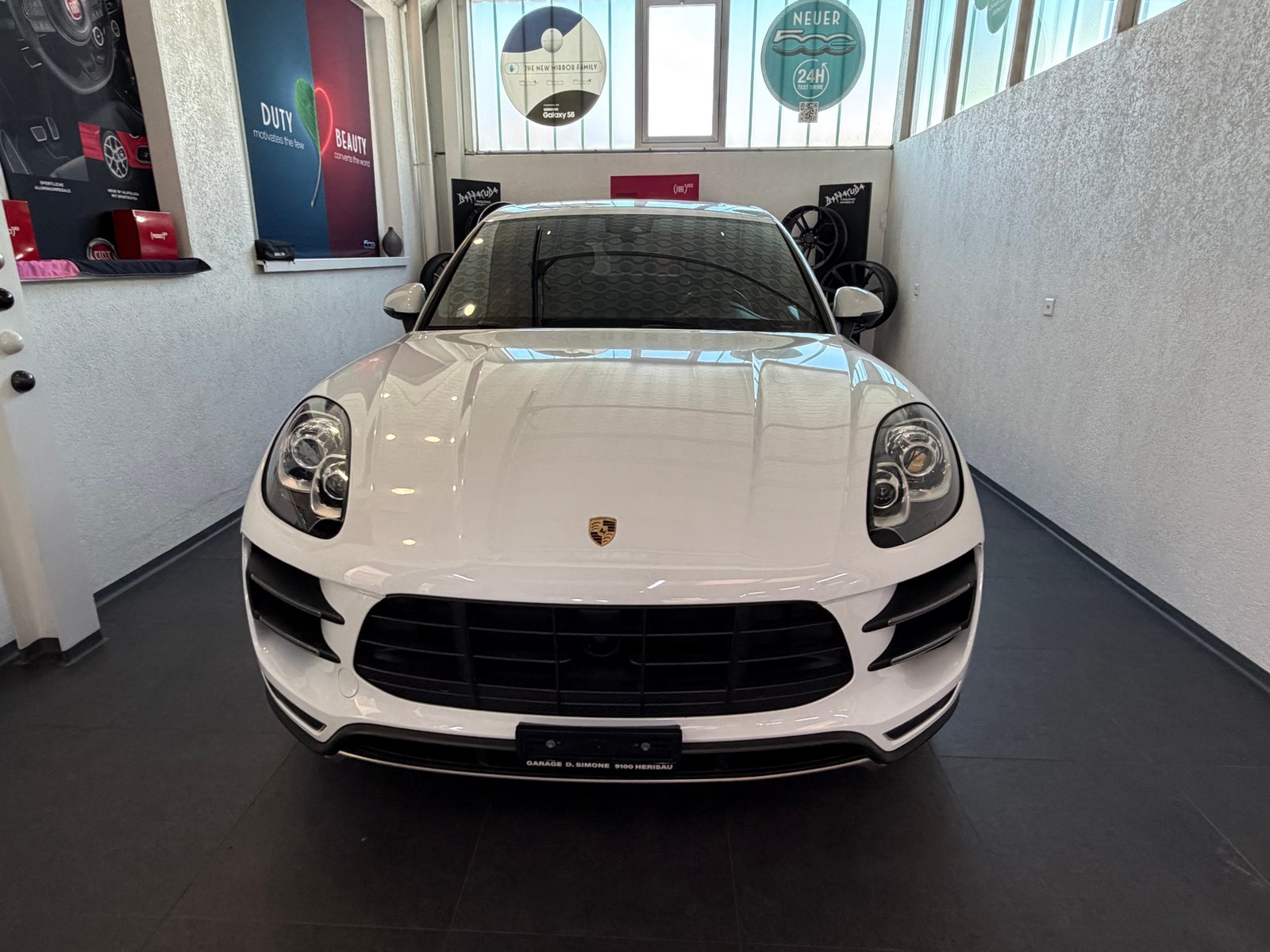 PORSCHE Macan Turbo PDK