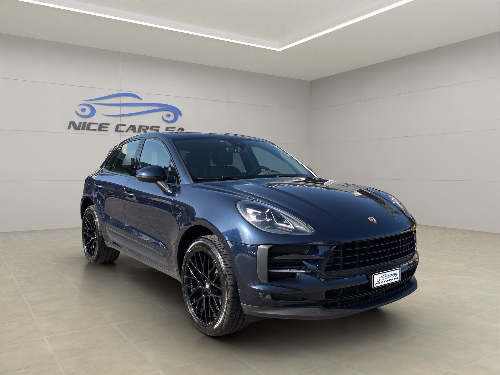 PORSCHE Macan PDK, Petrol, Second hand / Used, Automatic - 2