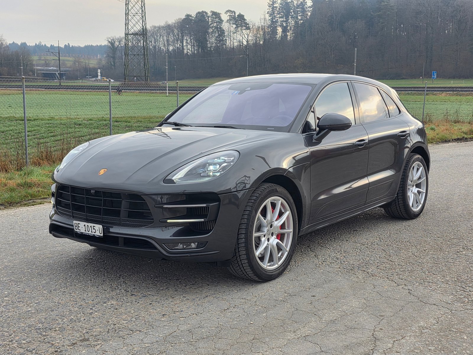 PORSCHE Macan Turbo Performance PDK / Neu ab Mfk