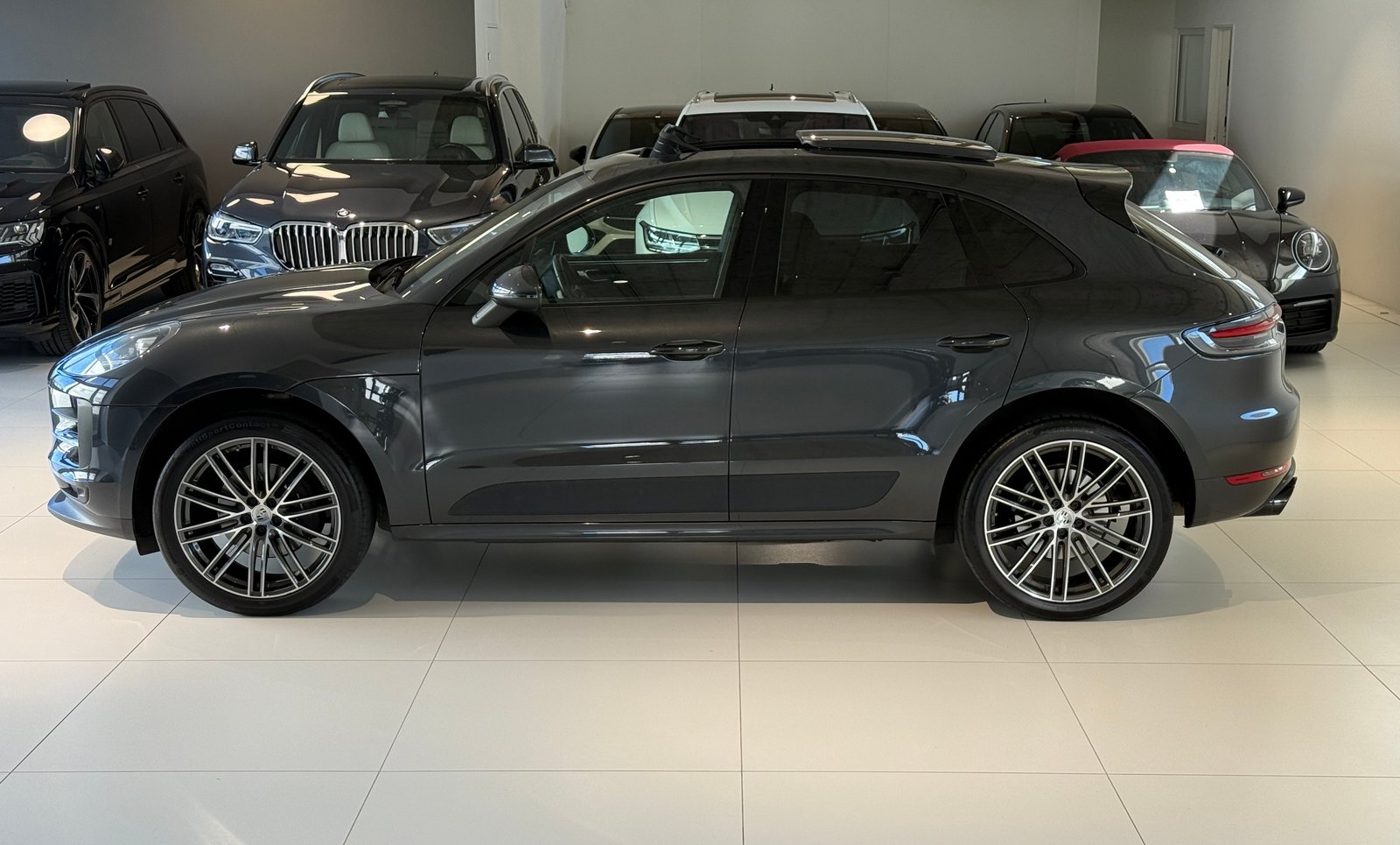PORSCHE Macan PDK ***CH-FAHRZEUG***PORSCHE APPROVED GARANTIE, Benzin, Occasion / Gebraucht, Automatik - 6