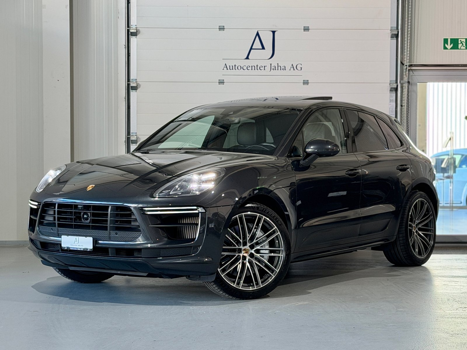 PORSCHE Macan Turbo PDK (CH) Vollausstattung