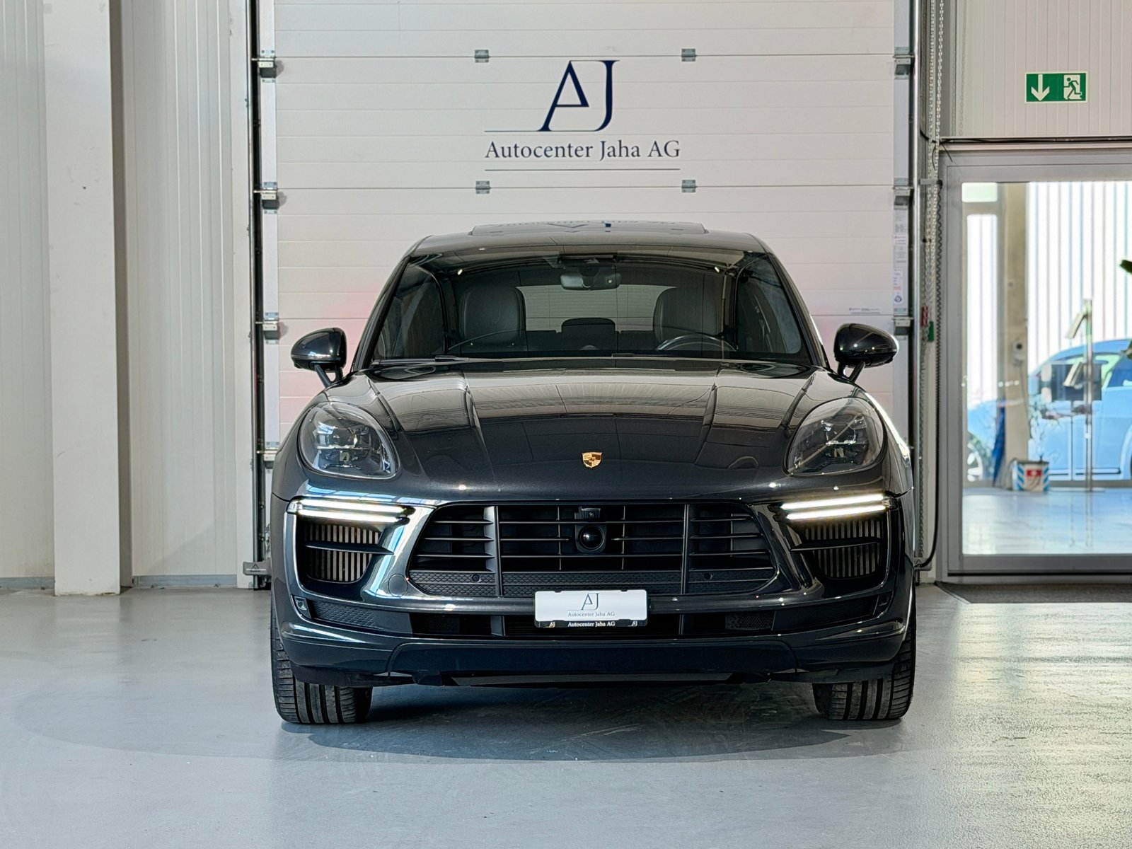 PORSCHE Macan Turbo PDK (CH) Vollausstattung, Petrol, Second hand / Used, Automatic - 4