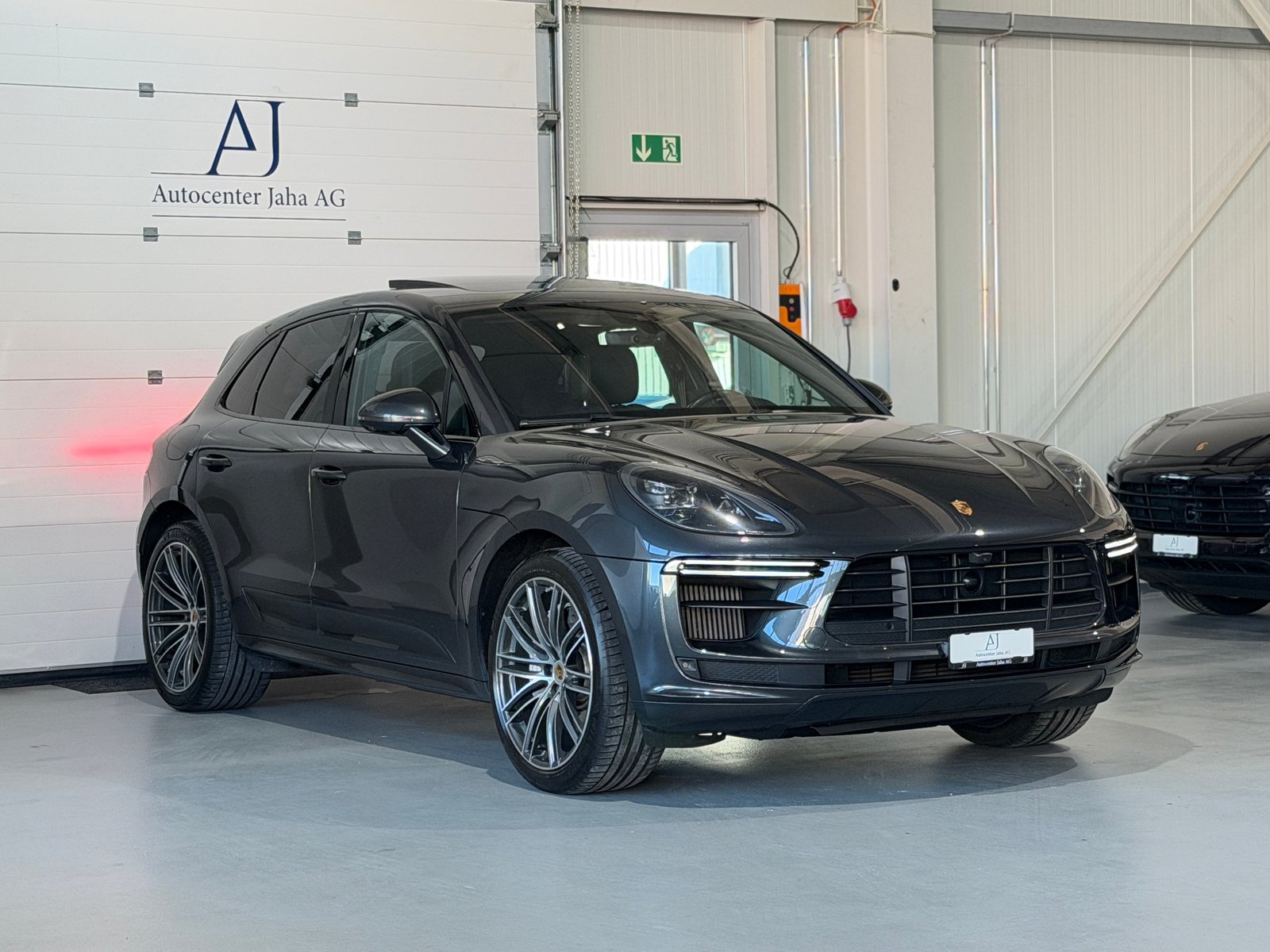 PORSCHE Macan Turbo PDK (CH) Vollausstattung, Petrol, Second hand / Used, Automatic - 6