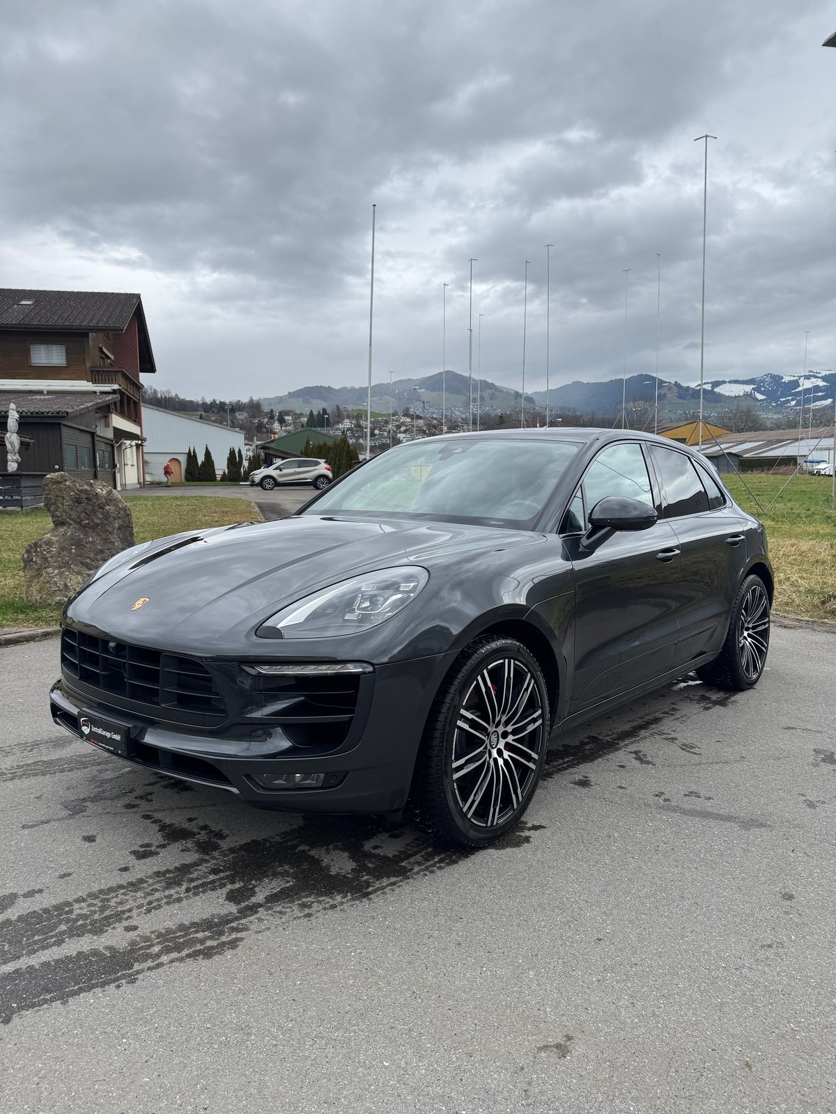 PORSCHE Macan GTS PDK, Benzin, Occasion / Gebraucht, Automatik - 2