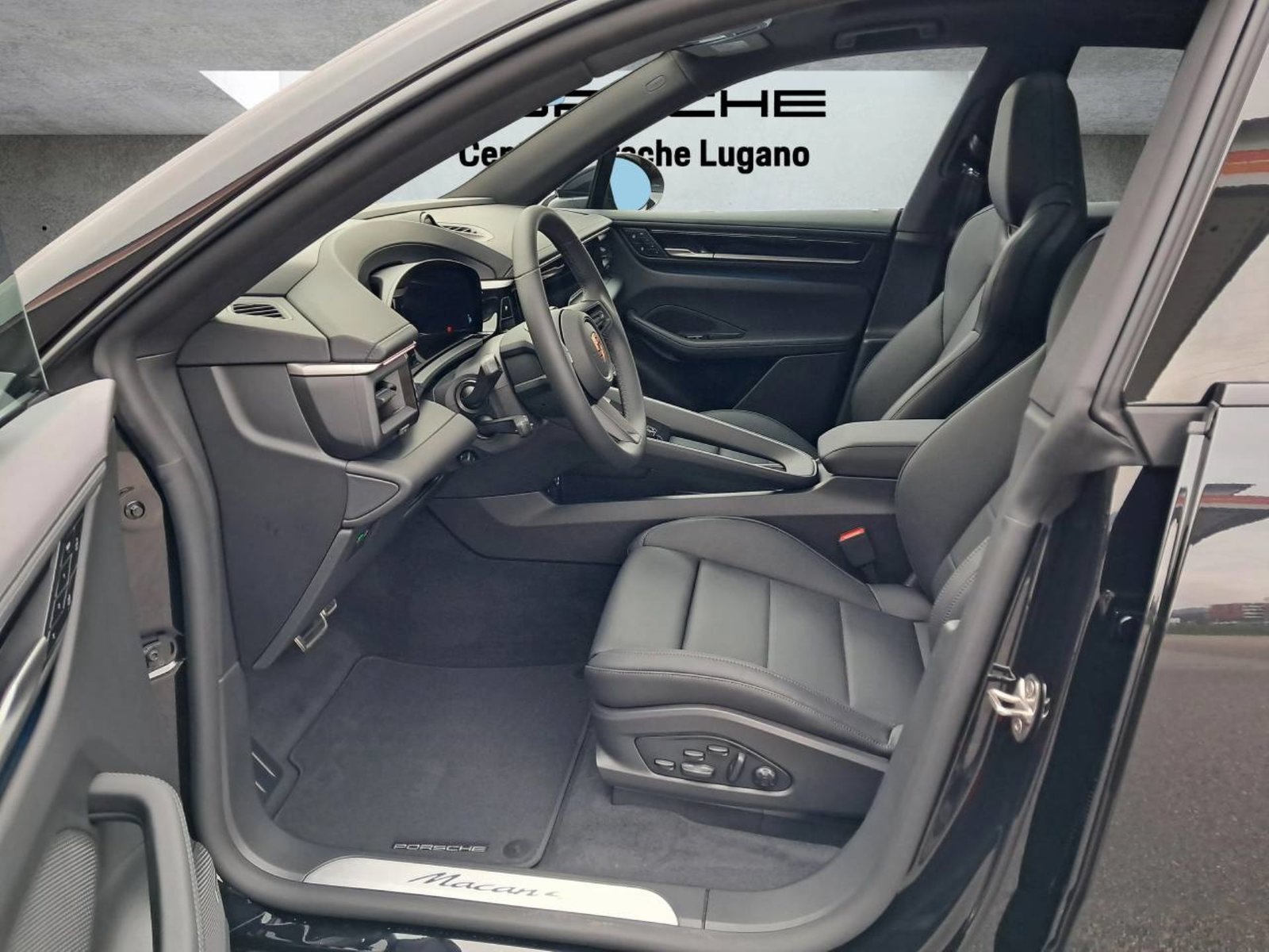 PORSCHE Macan 4, Elektro, Occasion / Gebraucht, Automatik - 4