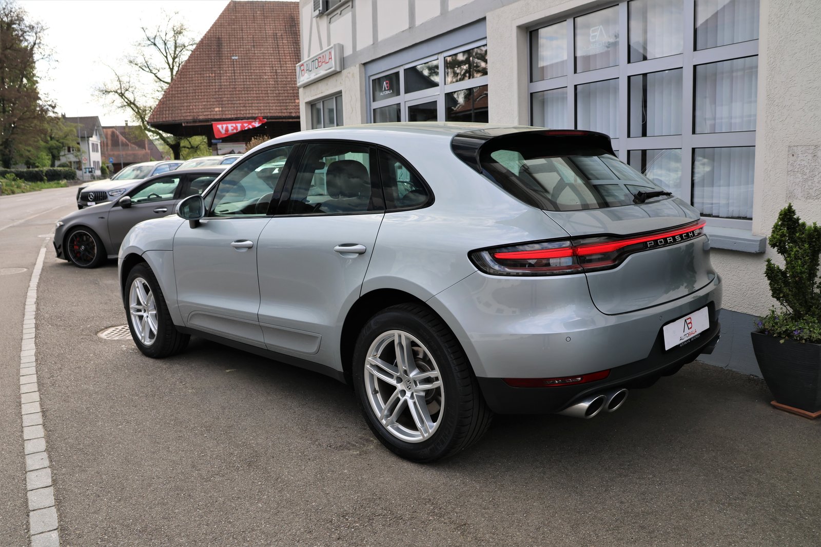 PORSCHE Macan PDK, Petrol, Second hand / Used, Automatic - 7