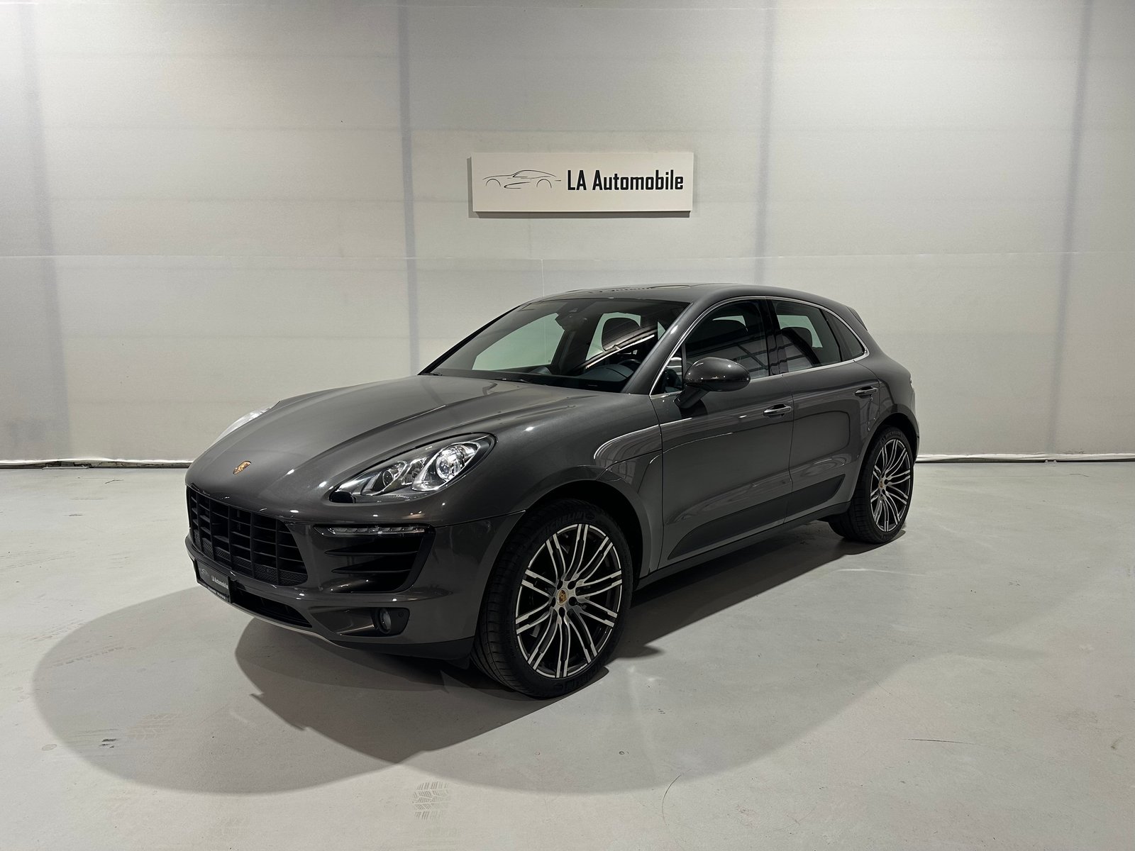 PORSCHE Macan S PDK