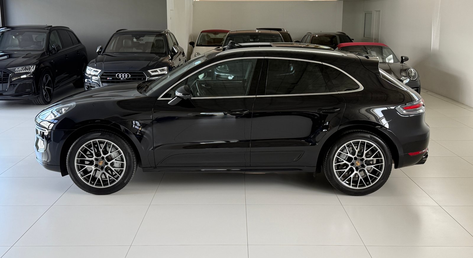 PORSCHE Macan Turbo PDK ***CH-Fahrzeug***Panoramadach***Dist, Benzin, Occasion / Gebraucht, Automatik - 6