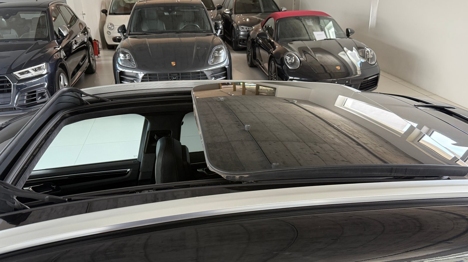 PORSCHE Macan Turbo PDK ***CH-Fahrzeug***Panoramadach***Dist, Benzin, Occasion / Gebraucht, Automatik - 7