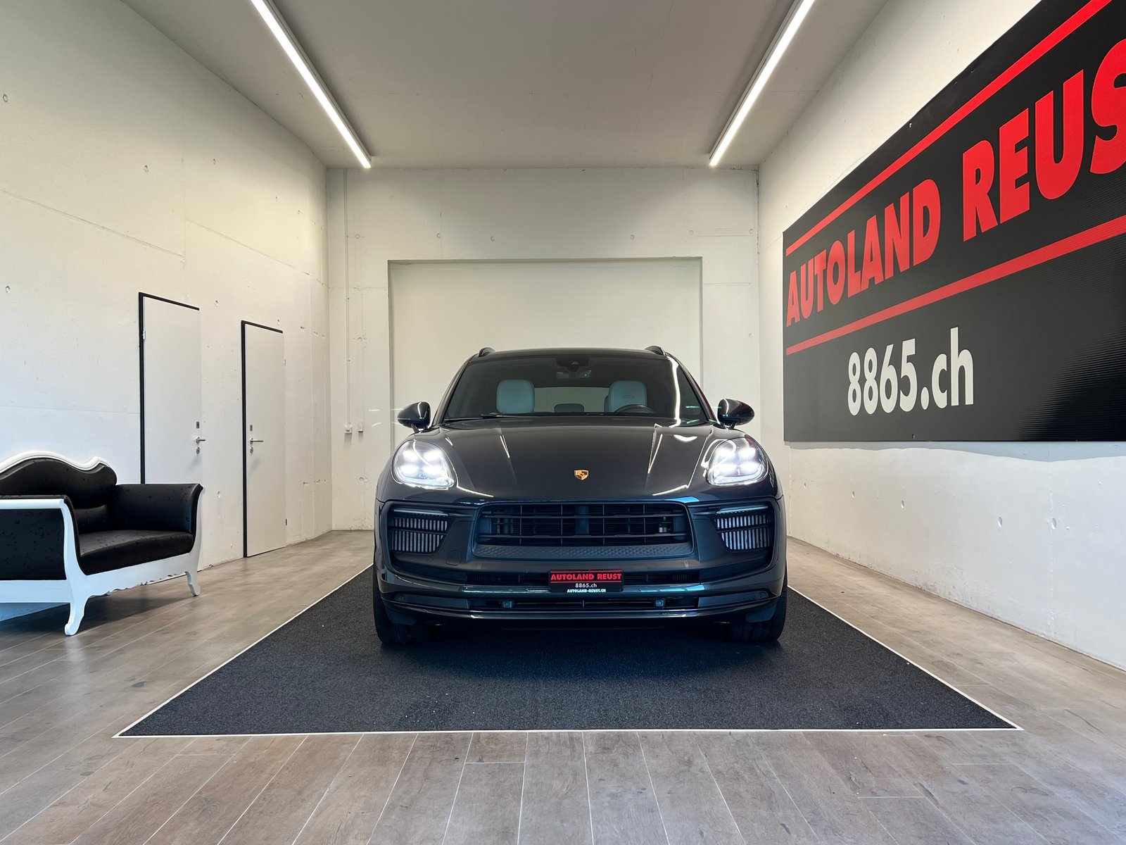 PORSCHE Macan GTS PDK, Petrol, Second hand / Used, Automatic - 3
