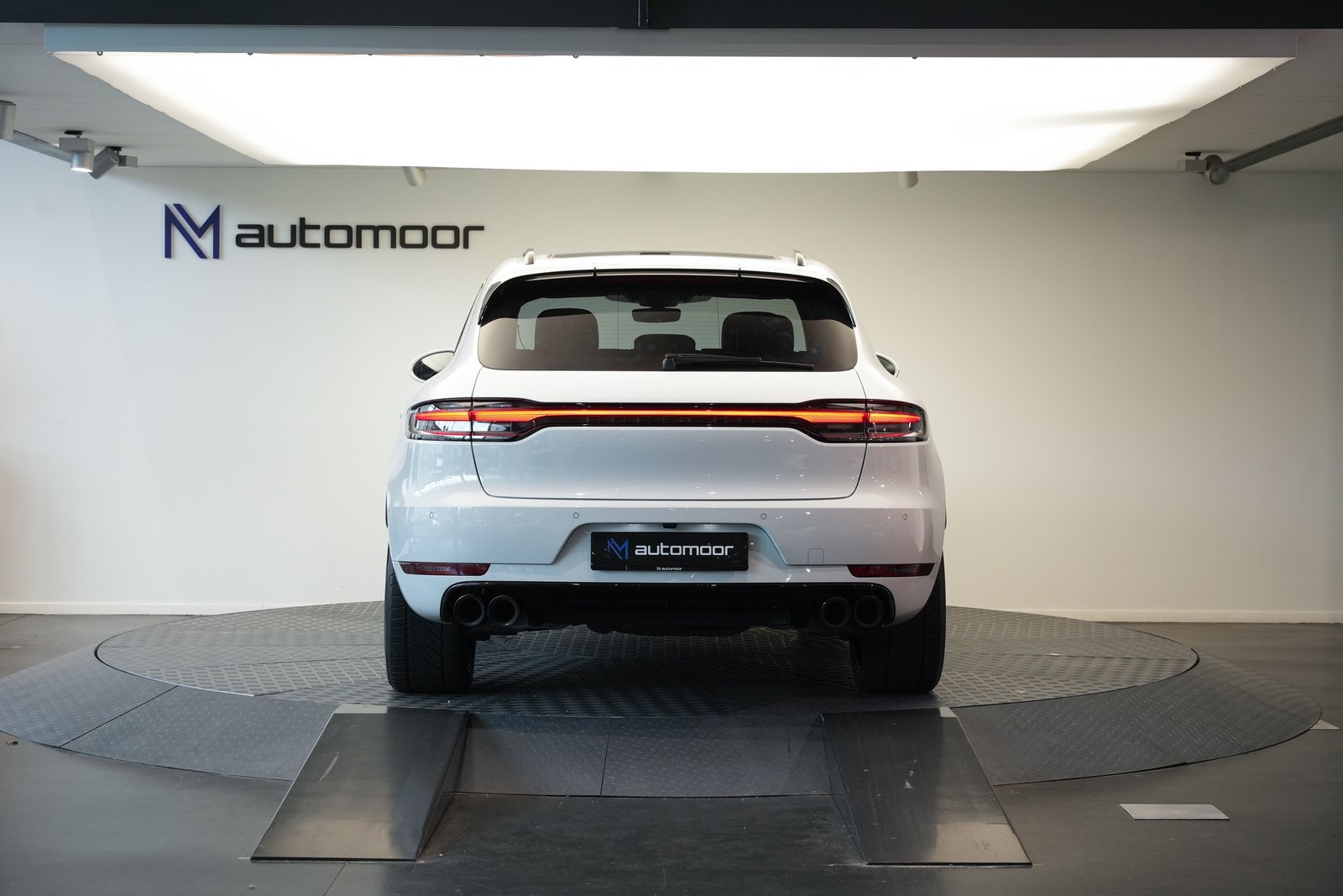 PORSCHE Macan Turbo PDK, Benzin, Occasion / Gebraucht, Automatik - 6