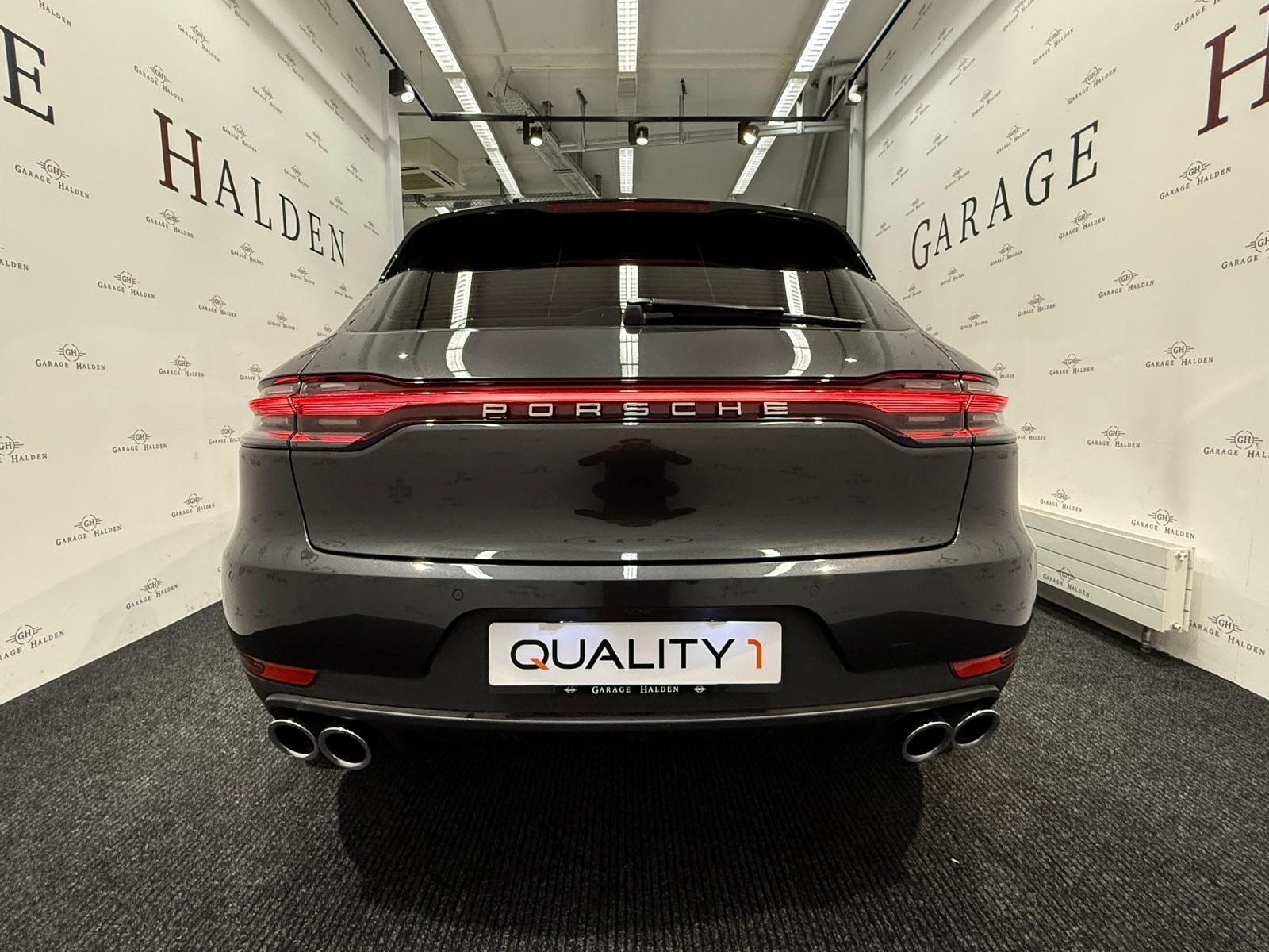 PORSCHE Macan 2.0, Petrol, Second hand / Used, Automatic - 6