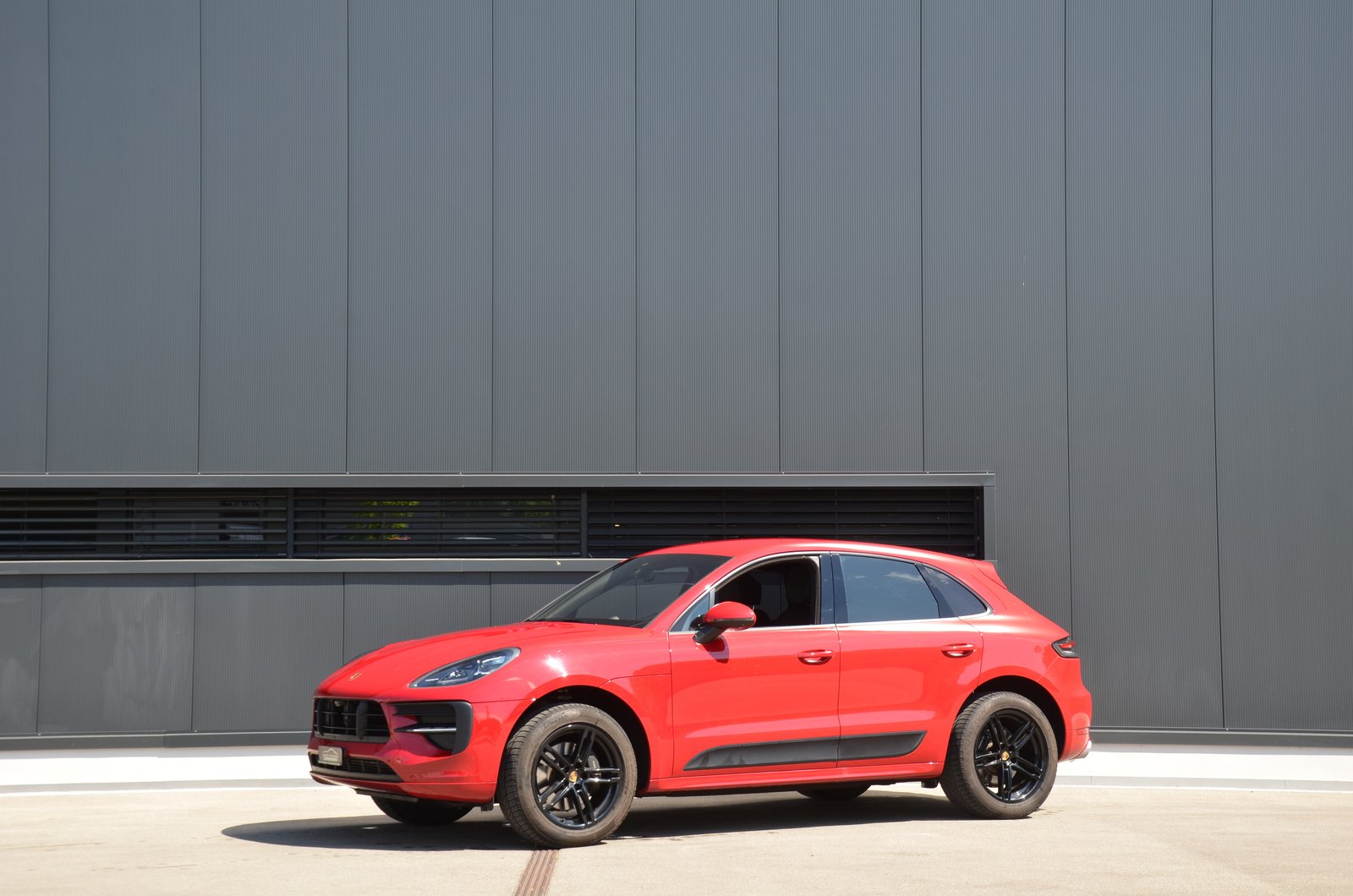 PORSCHE Macan PDK, Petrol, Second hand / Used, Automatic - 2