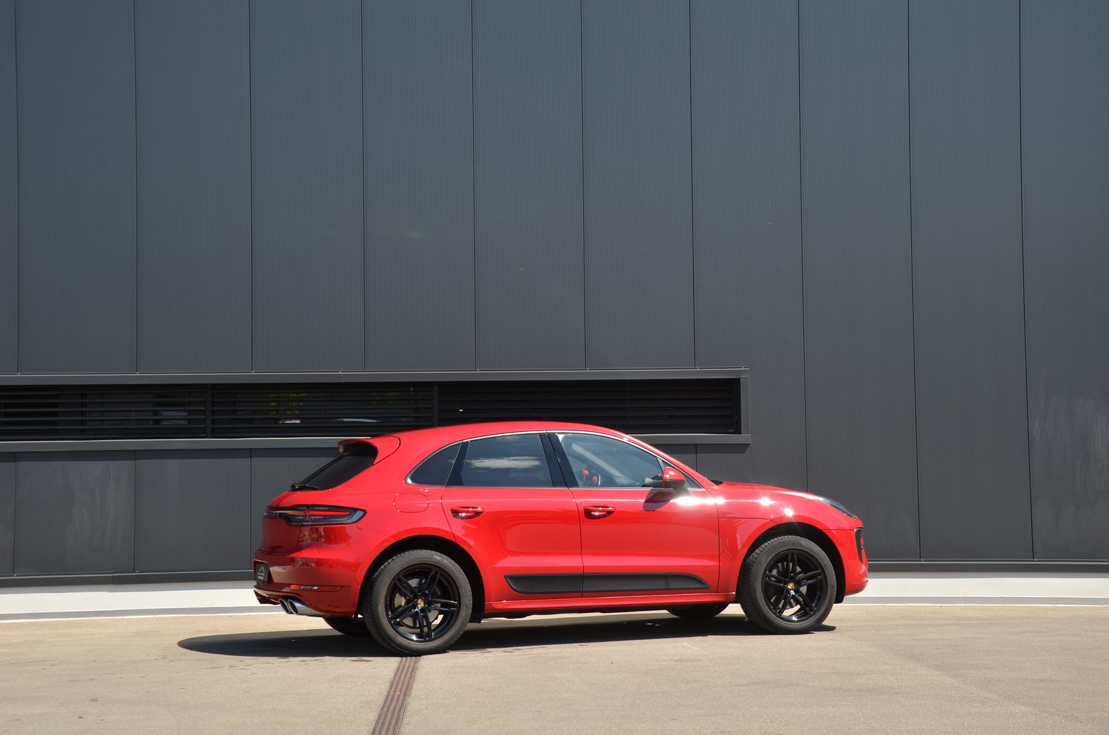 PORSCHE Macan PDK, Petrol, Second hand / Used, Automatic - 4