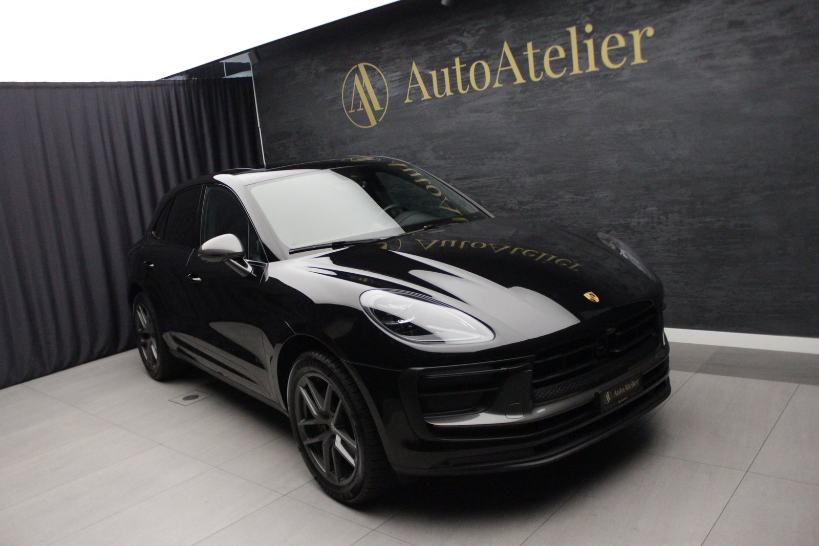 PORSCHE Macan T PDK, Essence, Occasion / Utilisé, Automatique - 2