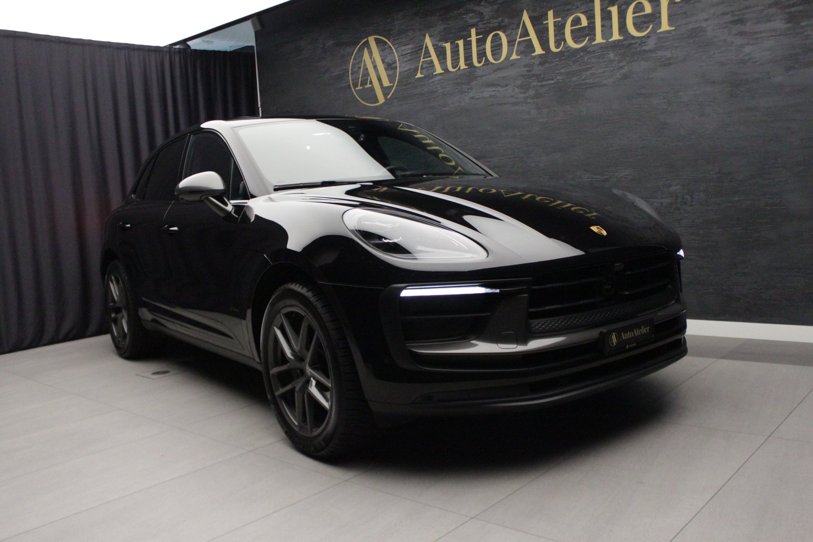 PORSCHE Macan T PDK, Essence, Occasion / Utilisé, Automatique - 4
