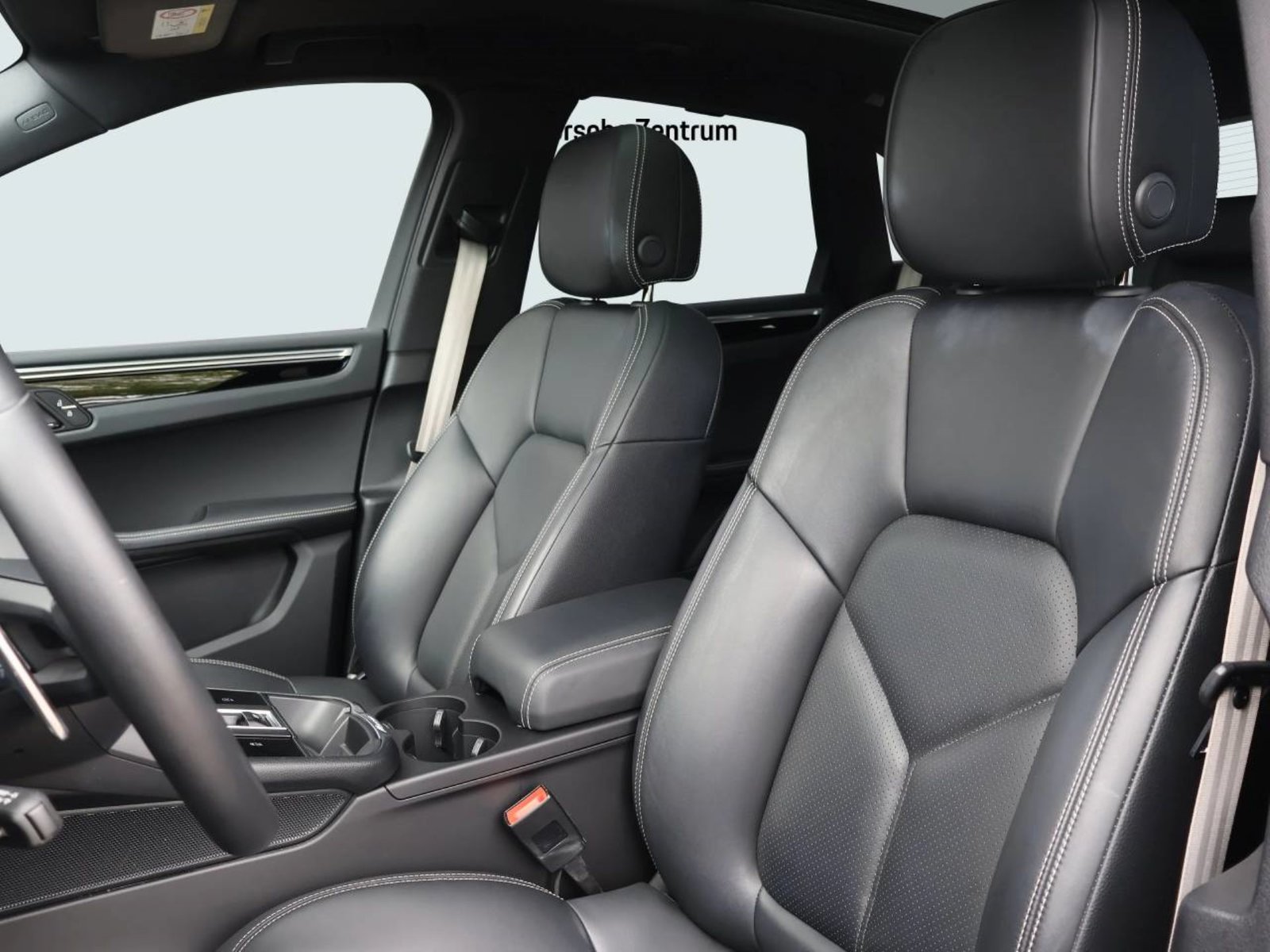 PORSCHE Macan, Essence, Occasion / Utilisé, Automatique - 5