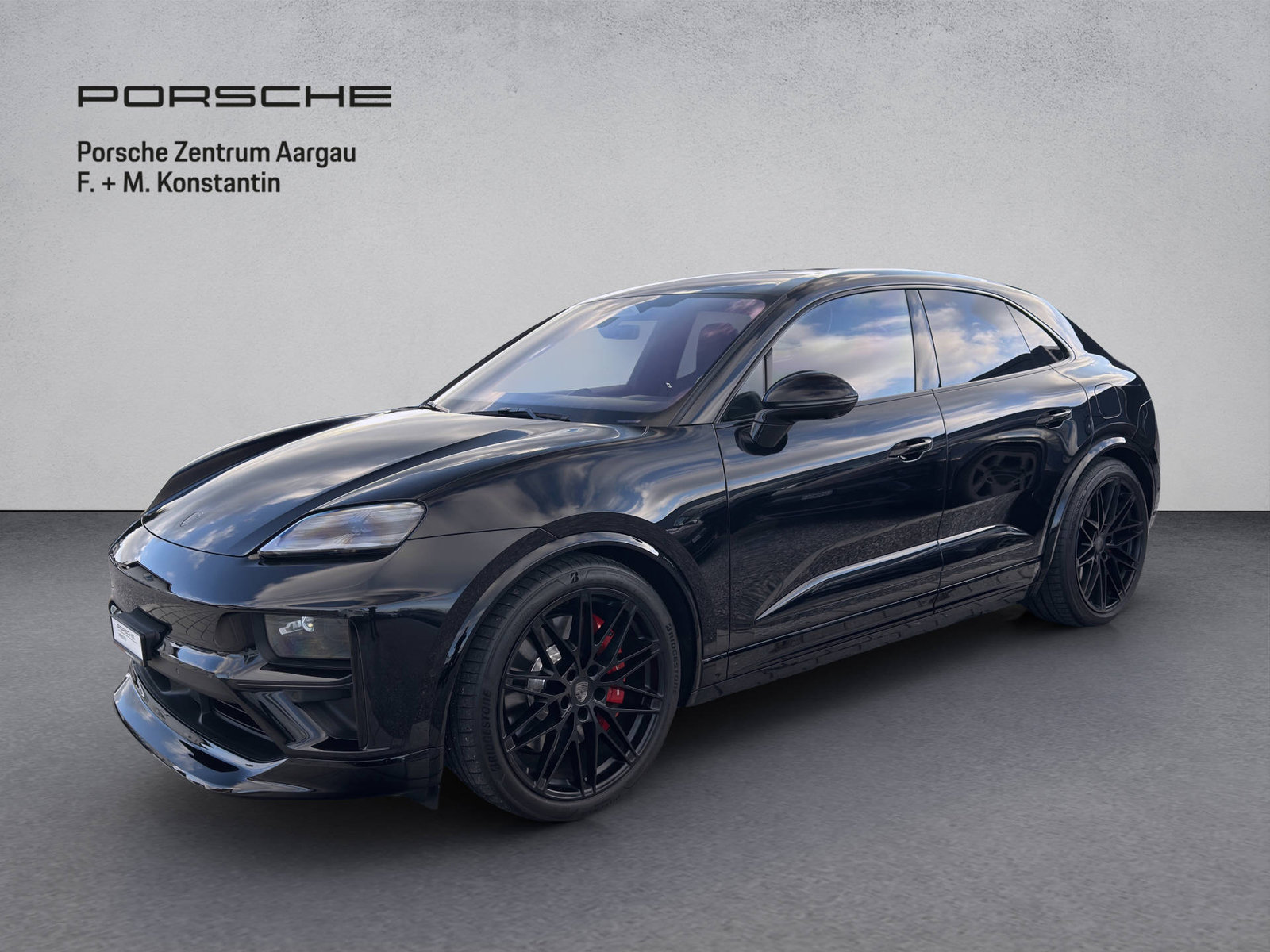PORSCHE Macan Turbo