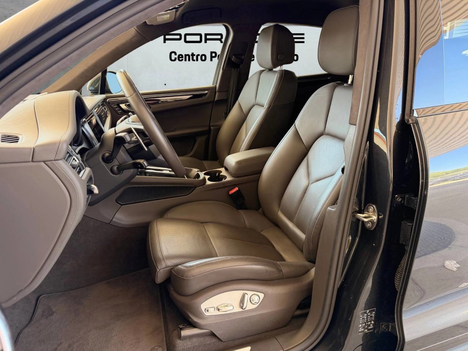 PORSCHE Macan S, Benzin, Occasion / Gebraucht, Automatik - 5