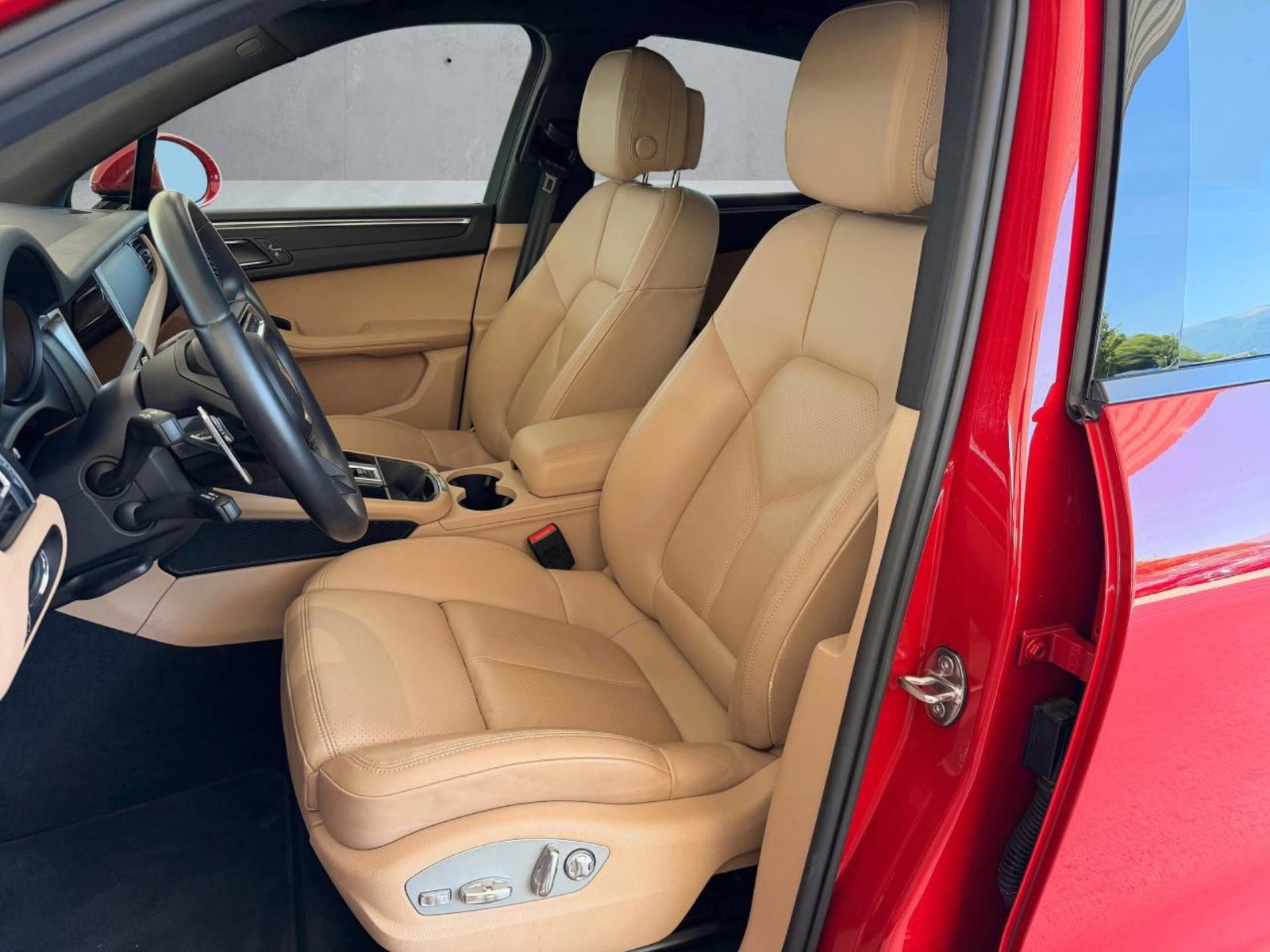 PORSCHE Macan, Benzin, Occasion / Gebraucht, Automatik - 5