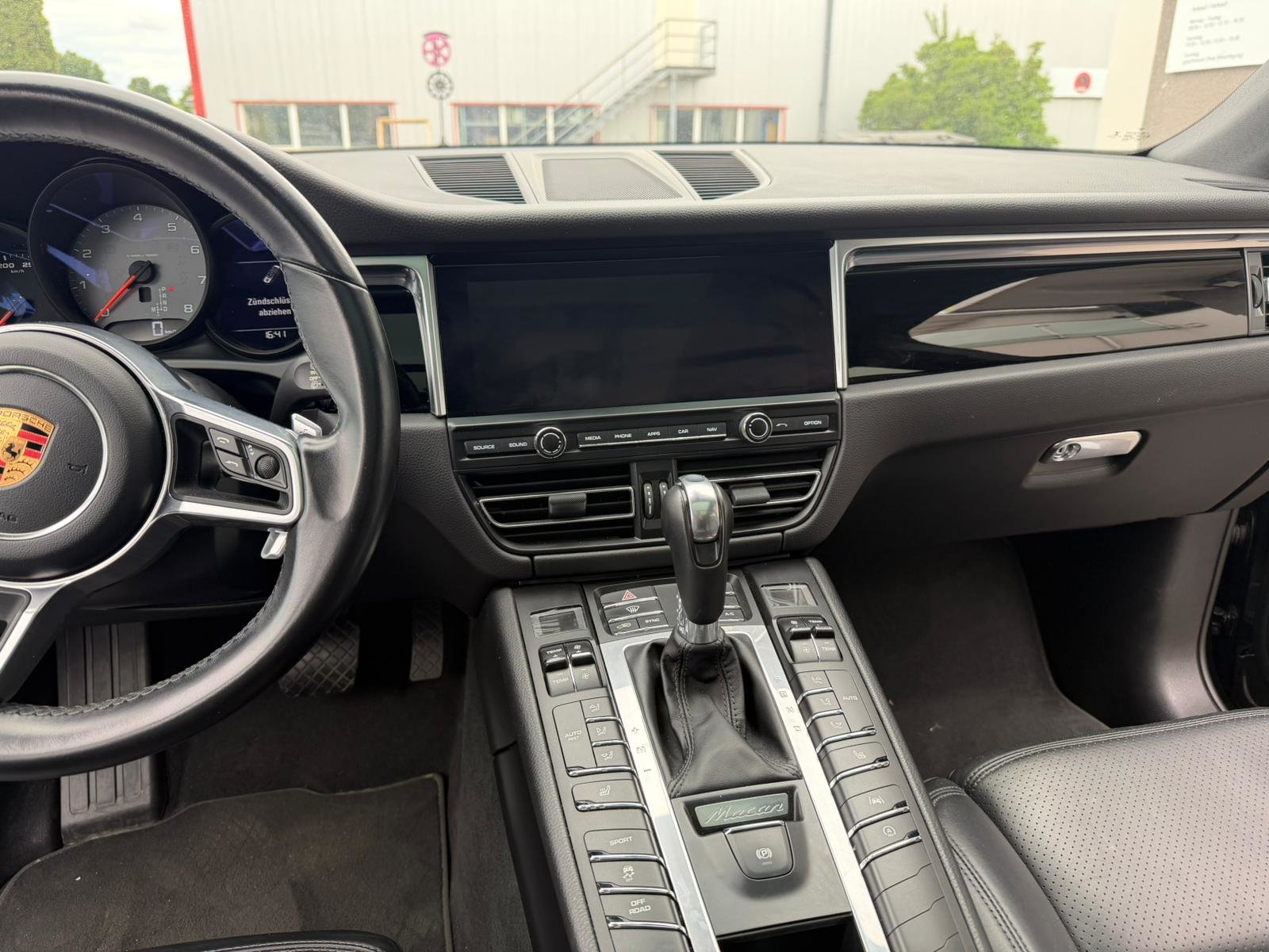 PORSCHE Macan S PDK, Benzin, Occasion / Gebraucht, Automatik - 7