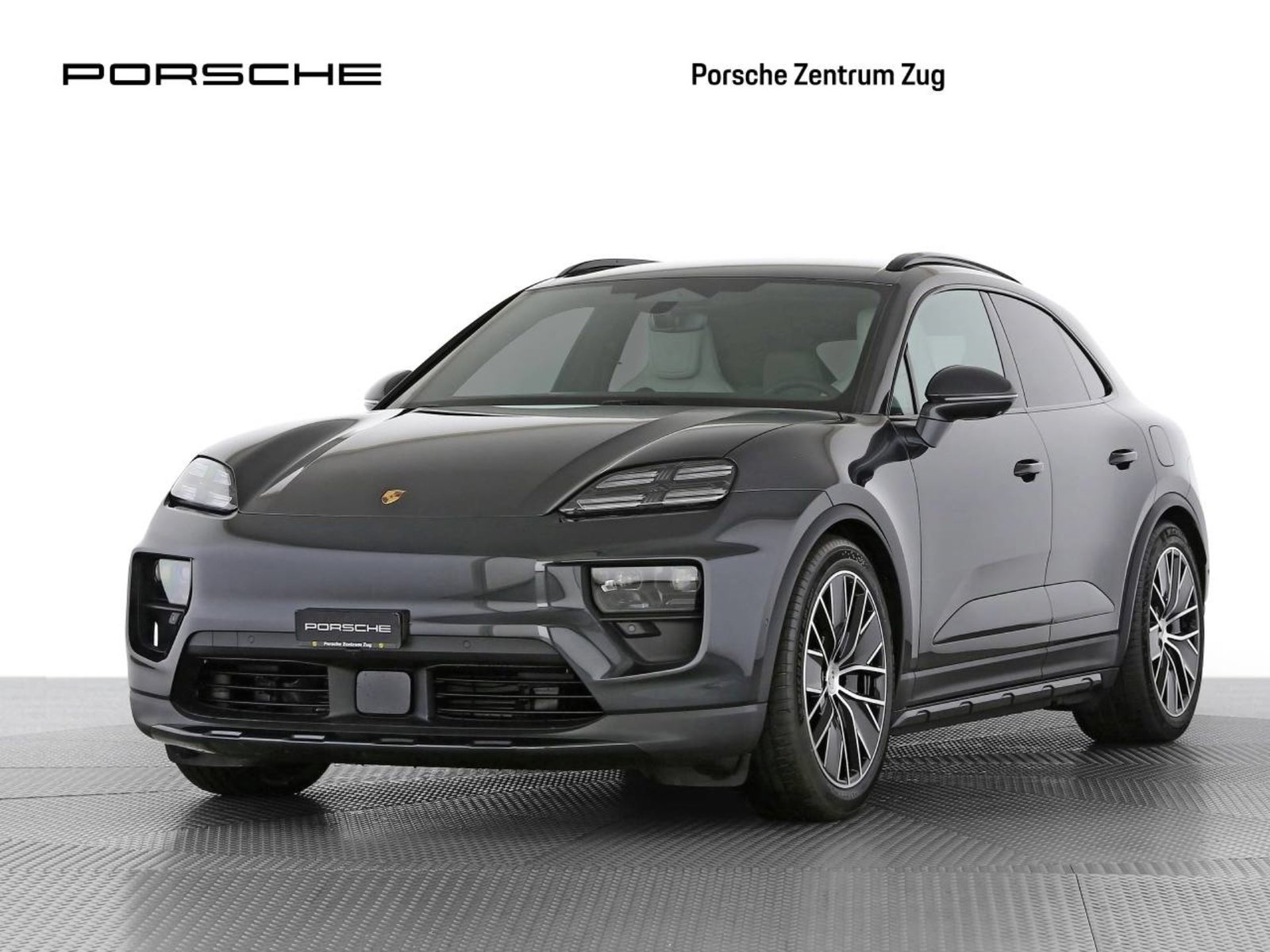 PORSCHE Macan 4