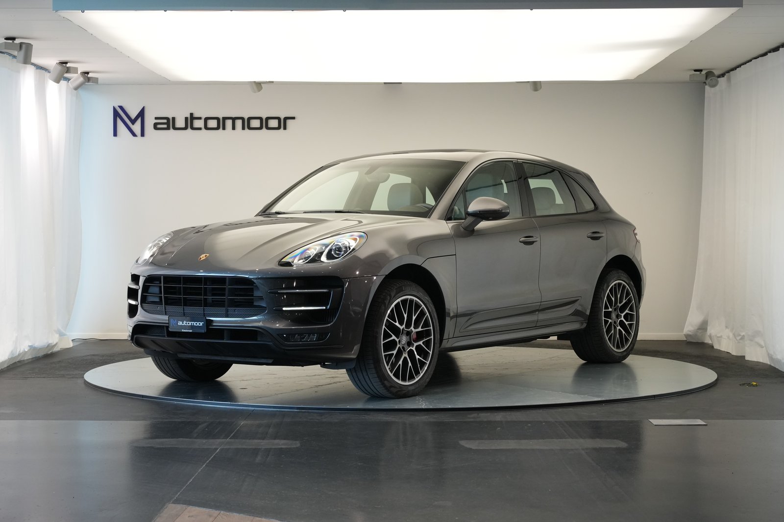PORSCHE Macan Turbo PDK *CH-Fahrzeug* *Chrono*, Benzin, Occasion / Gebraucht, Automatik