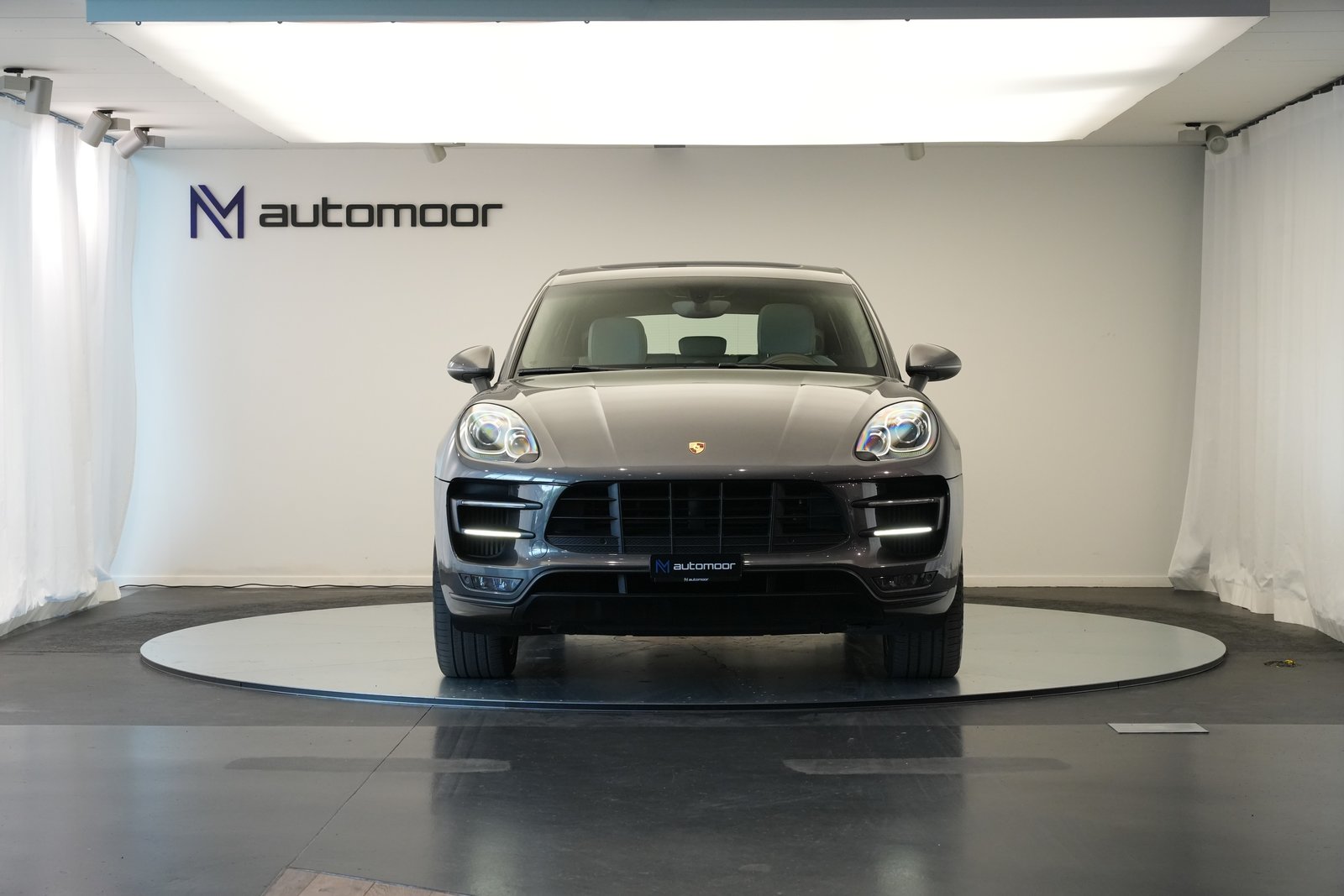 PORSCHE Macan Turbo PDK *CH-Fahrzeug* *Chrono*, Benzin, Occasion / Gebraucht, Automatik - 2