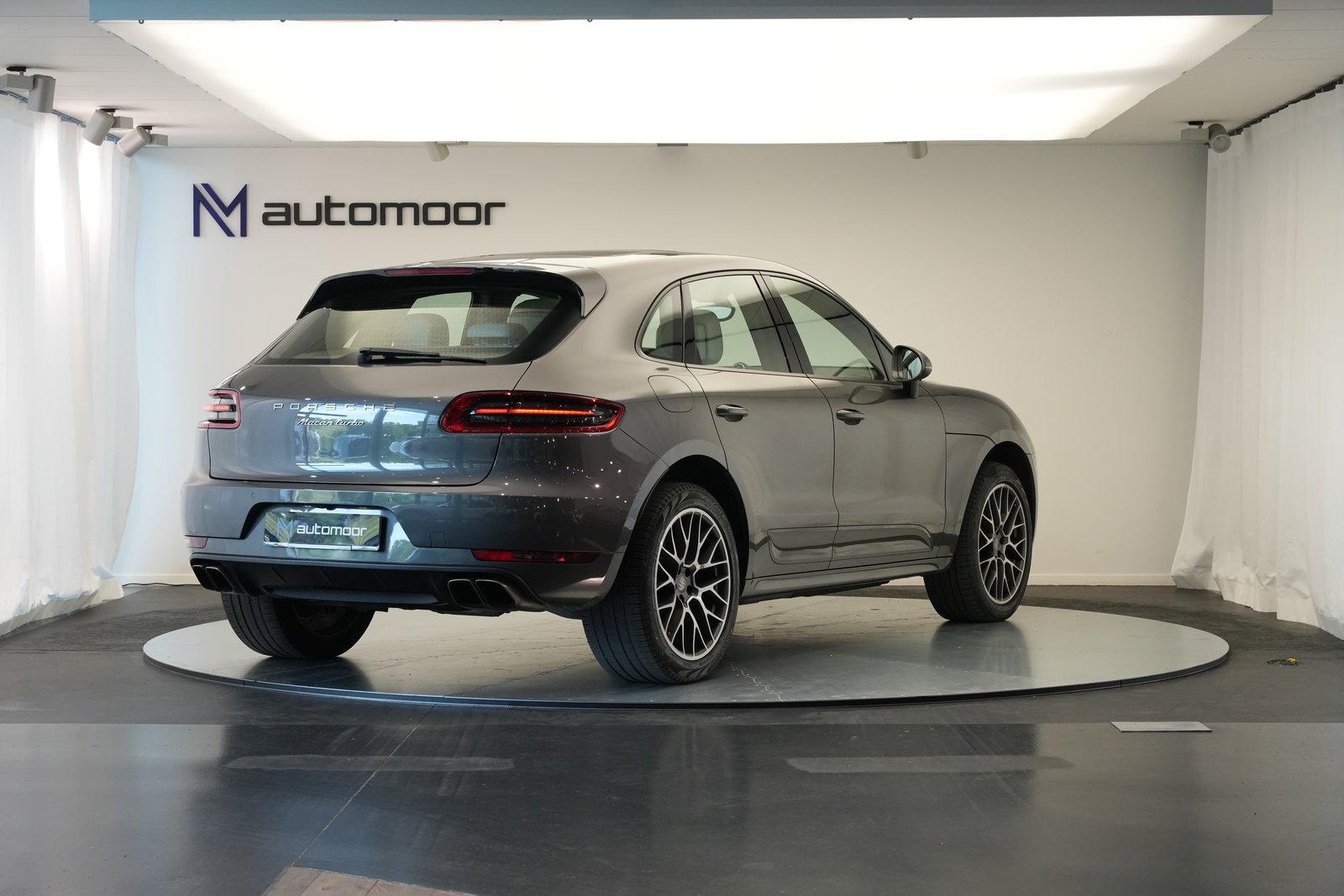 PORSCHE Macan Turbo PDK *CH-Fahrzeug* *Chrono*, Benzin, Occasion / Gebraucht, Automatik - 5