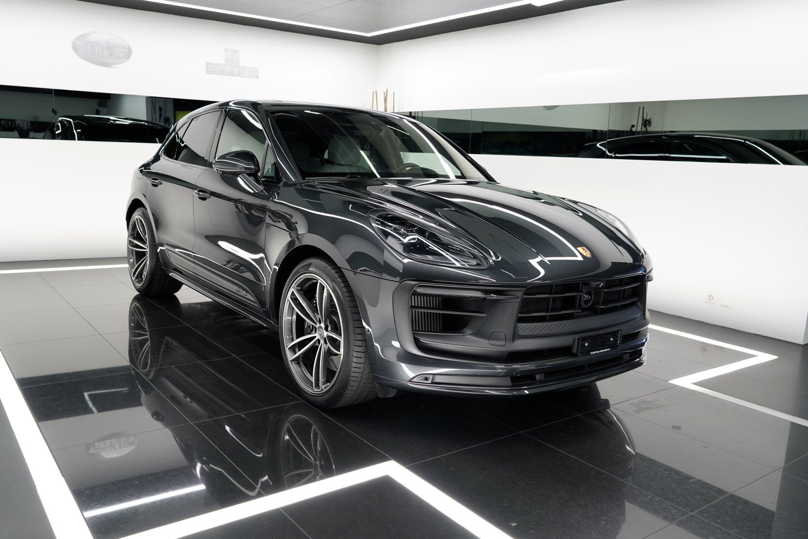 PORSCHE Macan GTS PDK, Benzin, Occasion / Gebraucht, Automatik - 2