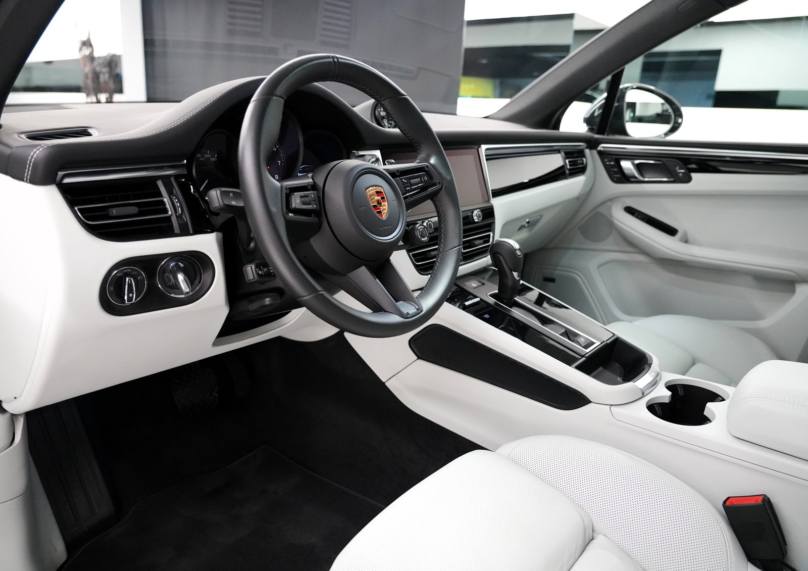 PORSCHE Macan GTS PDK, Benzin, Occasion / Gebraucht, Automatik - 7