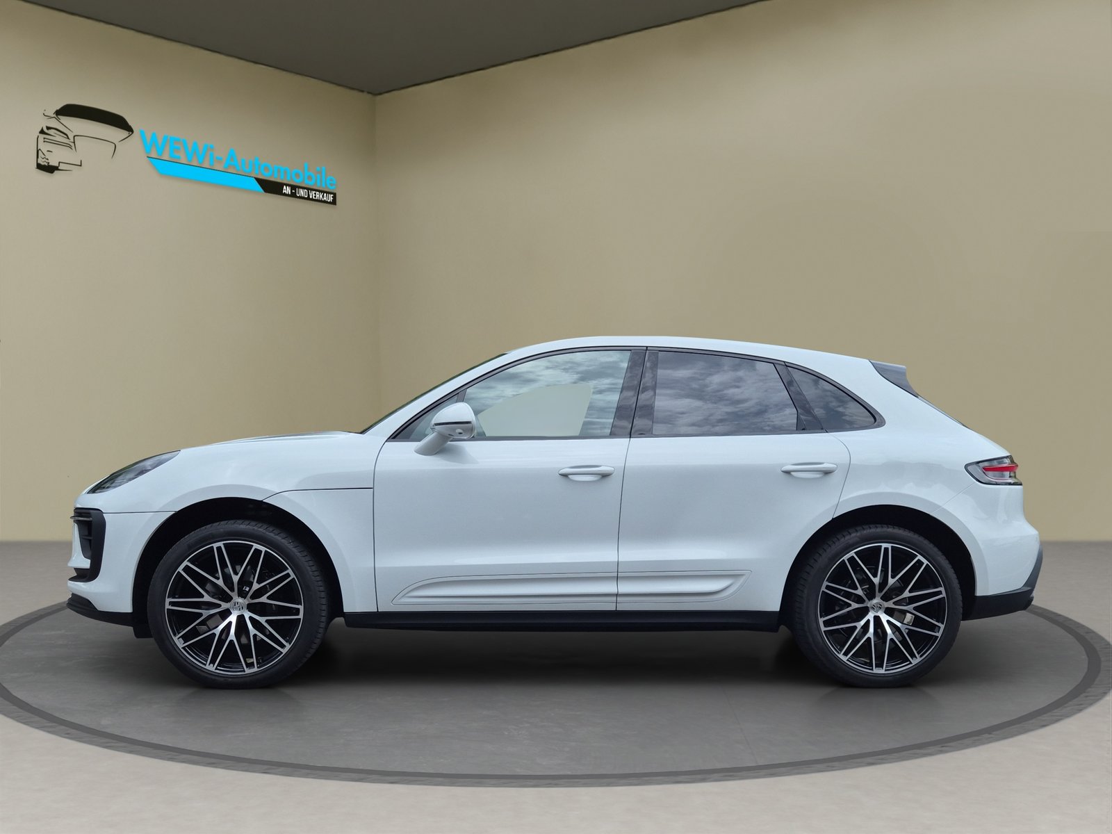 PORSCHE Macan S PDK, Petrol, Second hand / Used, Automatic - 2