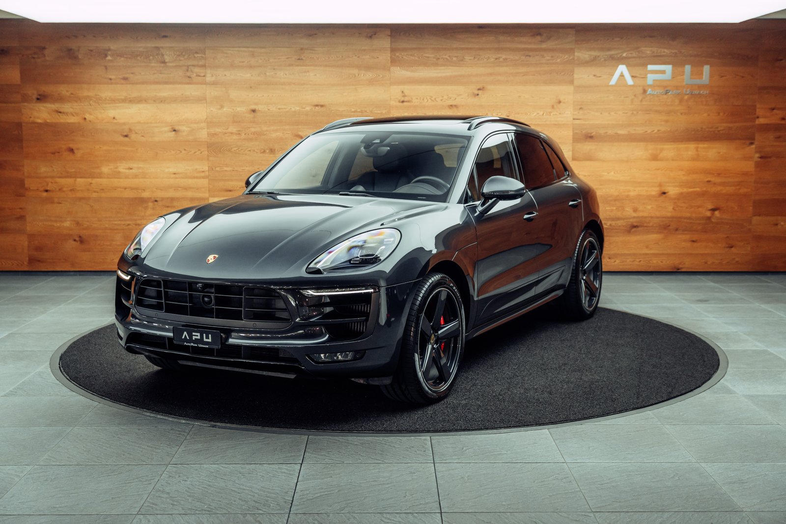 PORSCHE Macan Turbo Performance PDK, Benzin, Occasion / Gebraucht, Automatik - 4
