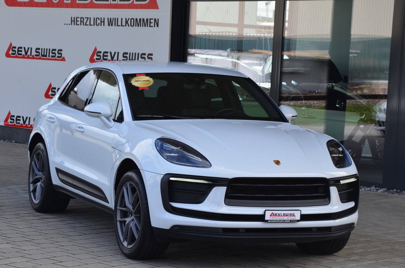 PORSCHE Macan PDK*Ab MFK,1 Jahr oder 20000km Garantie auf Mo