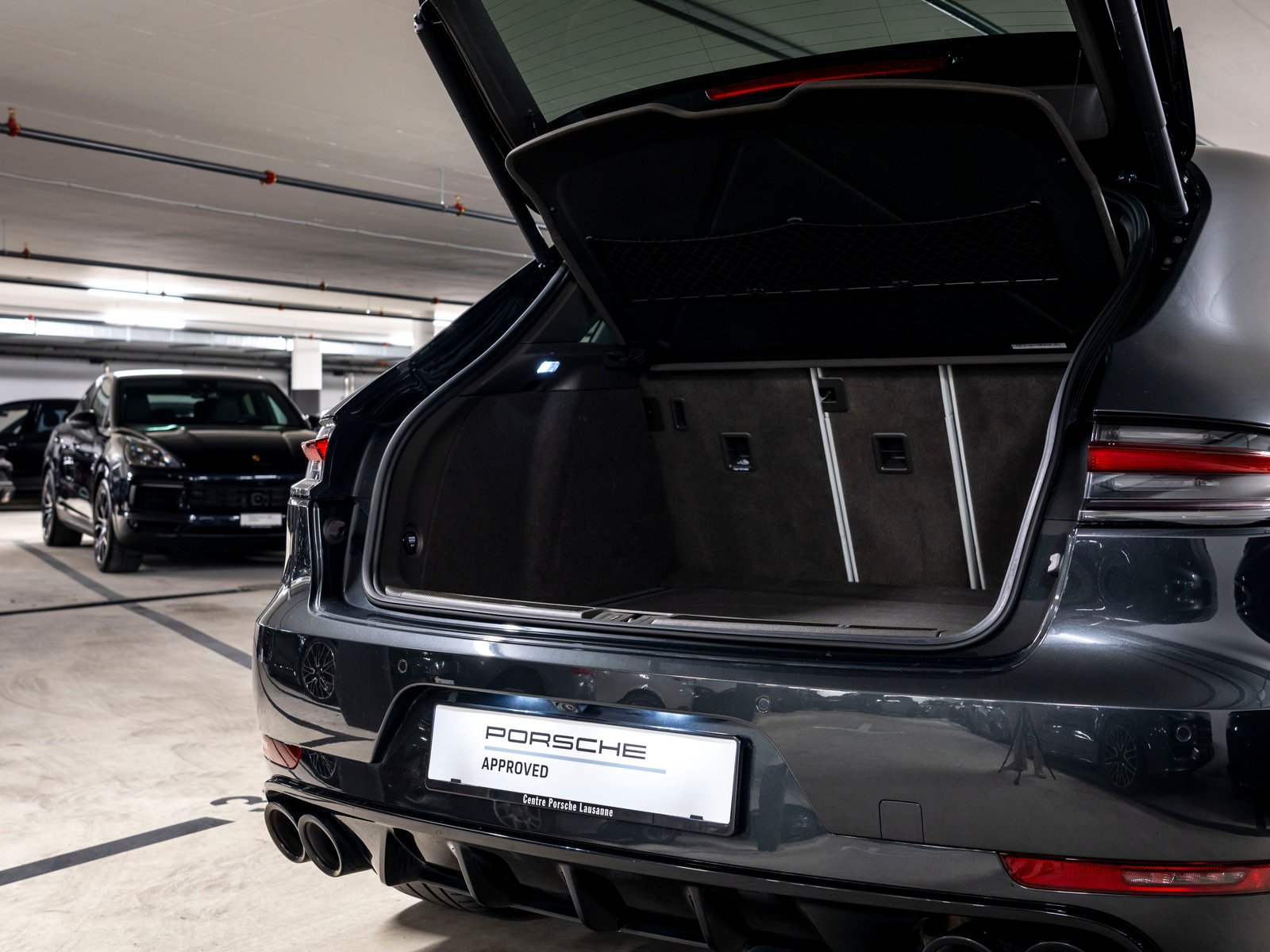 PORSCHE Macan Turbo PDK, Benzin, Occasion / Gebraucht, Automatik - 7