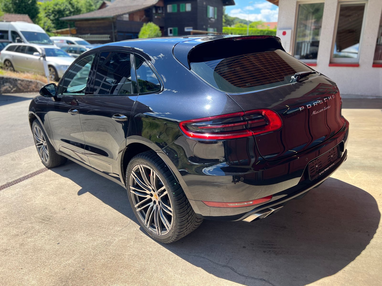 PORSCHE Macan Turbo PDK, Benzin, Occasion / Gebraucht, Automatik - 4