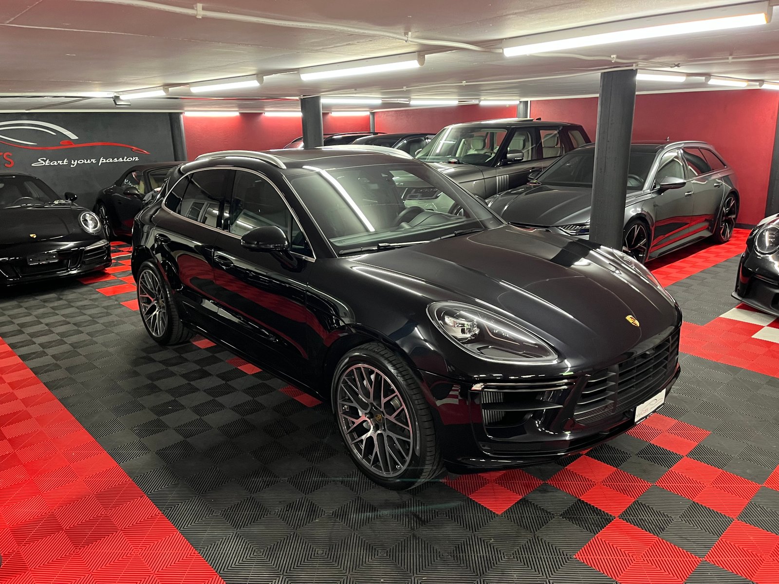 PORSCHE Macan Turbo PDK, Petrol, Second hand / Used, Automatic - 5