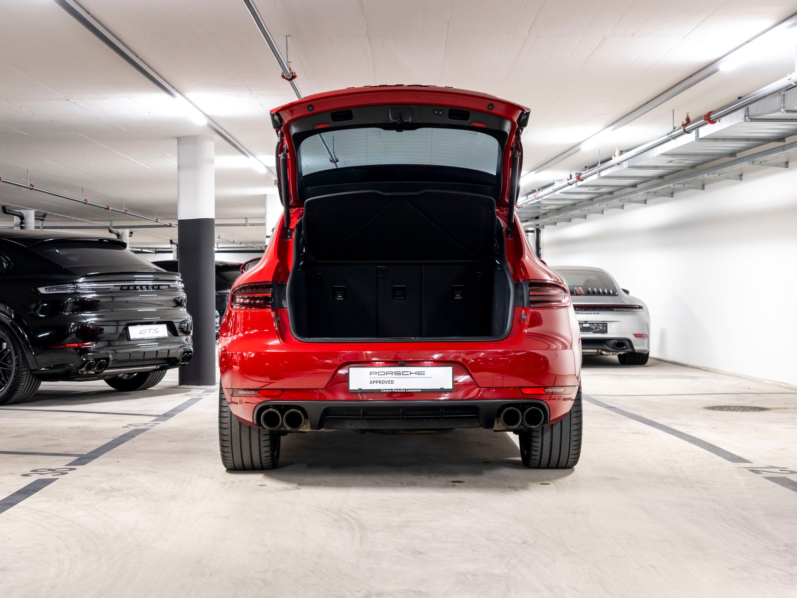 PORSCHE Macan GTS PDK, Benzin, Occasion / Gebraucht, Automatik - 6