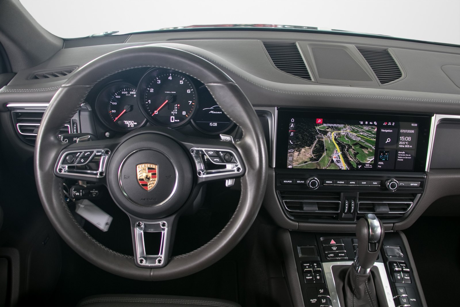 PORSCHE Macan PDK, Petrol, Second hand / Used, Automatic - 5