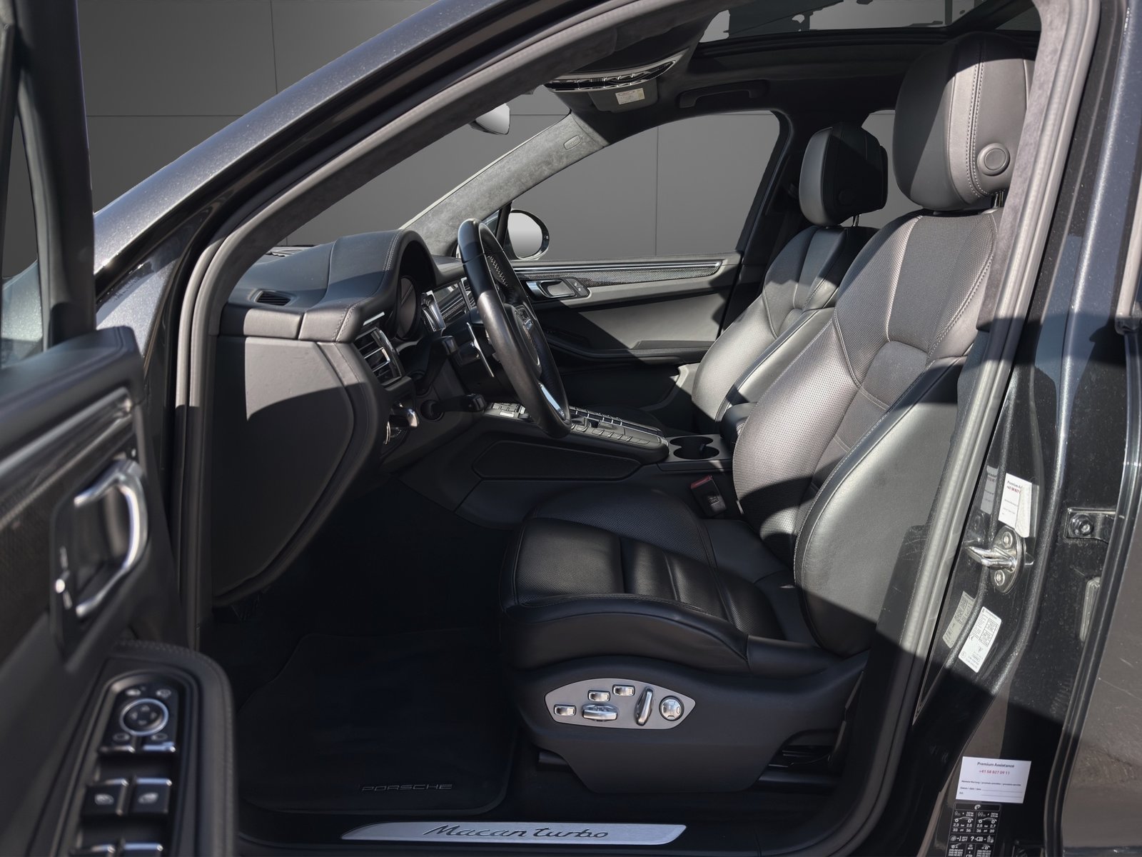 PORSCHE Macan Turbo PDK, Petrol, Second hand / Used, Automatic - 6
