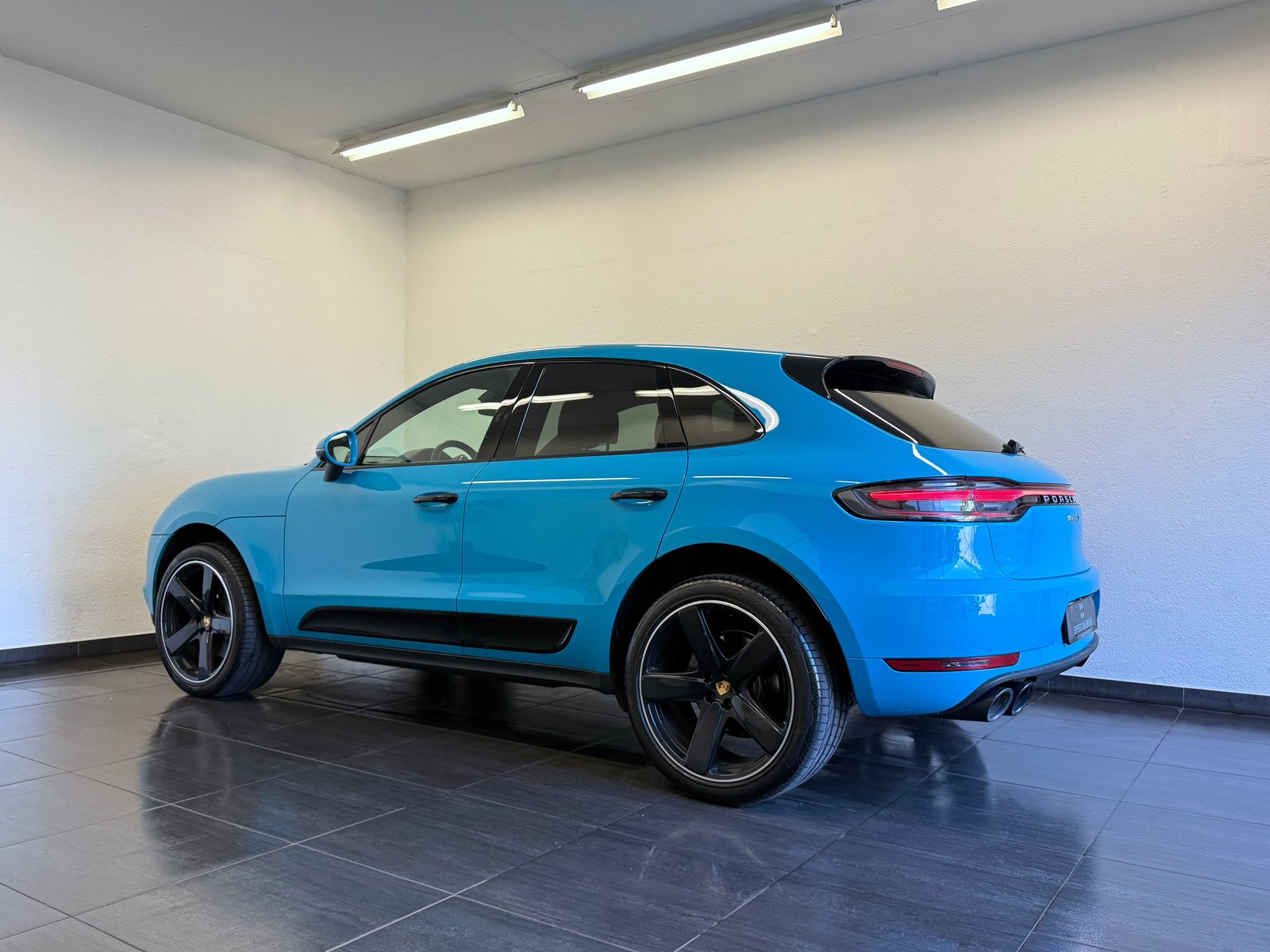 PORSCHE Macan S PDK Miami Blue, Benzin, Occasion / Gebraucht, Automatik - 7