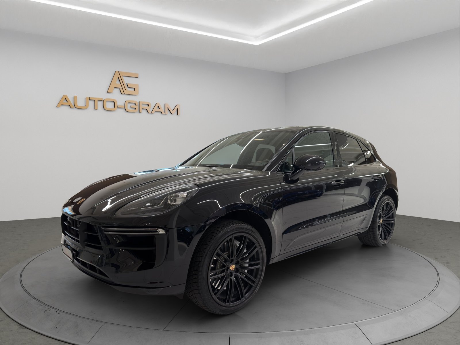 PORSCHE Macan Turbo PDK