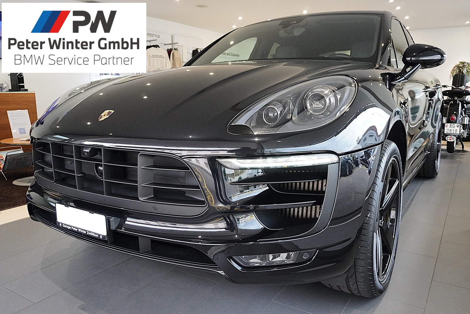 PORSCHE Macan Turbo PDK