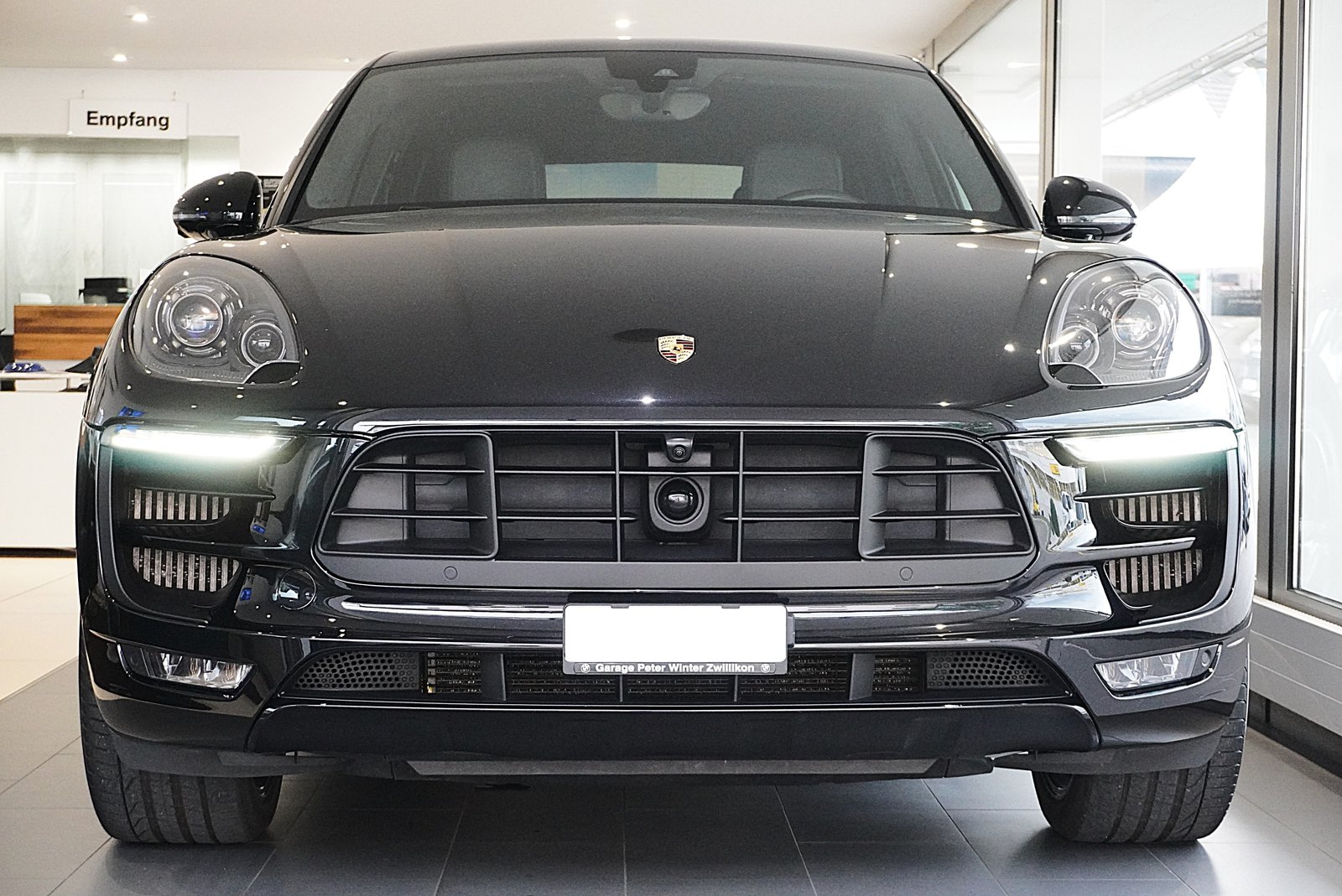 PORSCHE Macan Turbo PDK, Petrol, Second hand / Used, Automatic - 2