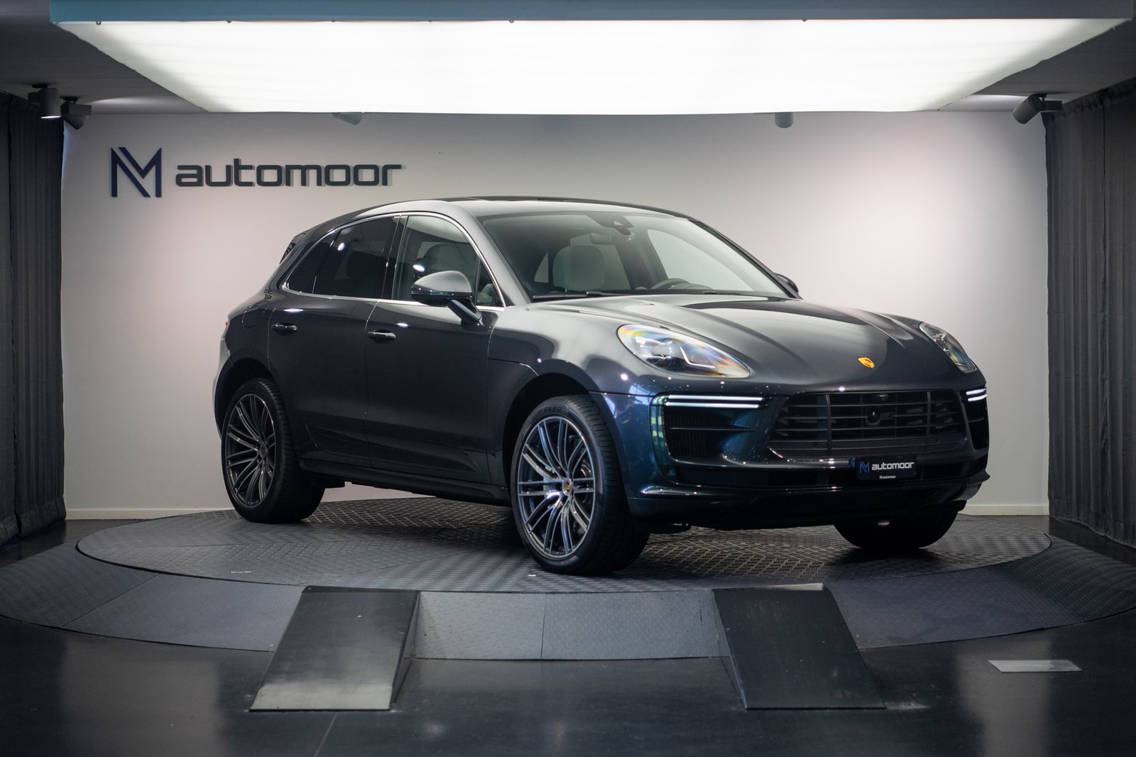 PORSCHE Macan Turbo PDK *CH-Fahrzeug* *Alcantarahimmel* *Pan, Benzin, Occasion / Gebraucht, Automatik - 3
