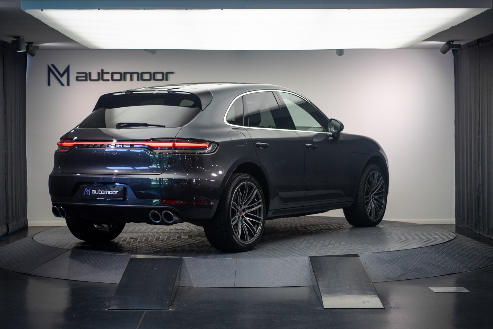 PORSCHE Macan Turbo PDK *CH-Fahrzeug* *Alcantarahimmel* *Pan, Benzin, Occasion / Gebraucht, Automatik - 5