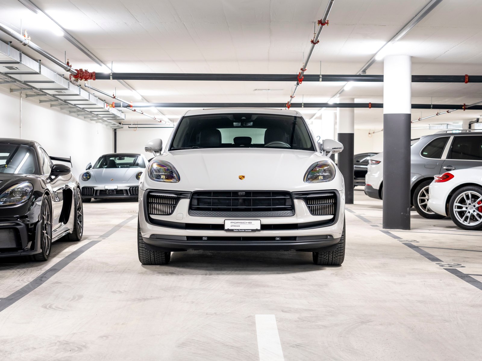 PORSCHE Macan S PDK, Petrol, Second hand / Used, Automatic - 4