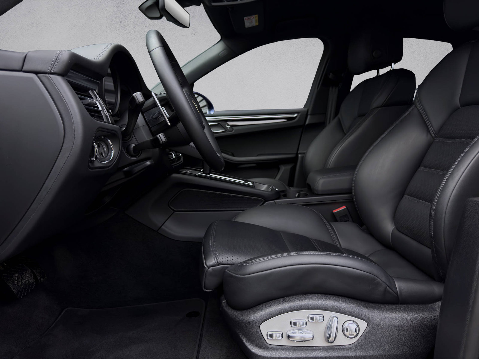 PORSCHE Macan S, Essence, Occasion / Utilisé, Automatique - 7